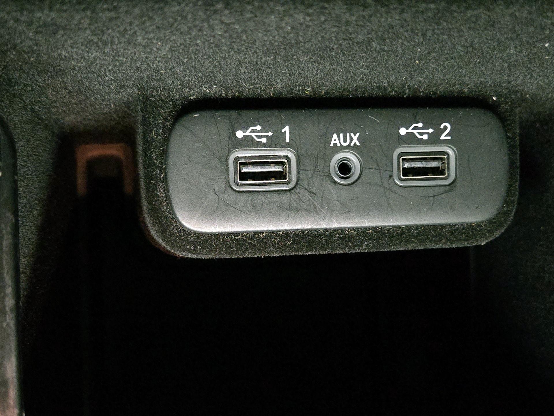 Thumbnail: 2019 Dodge Charger - 18