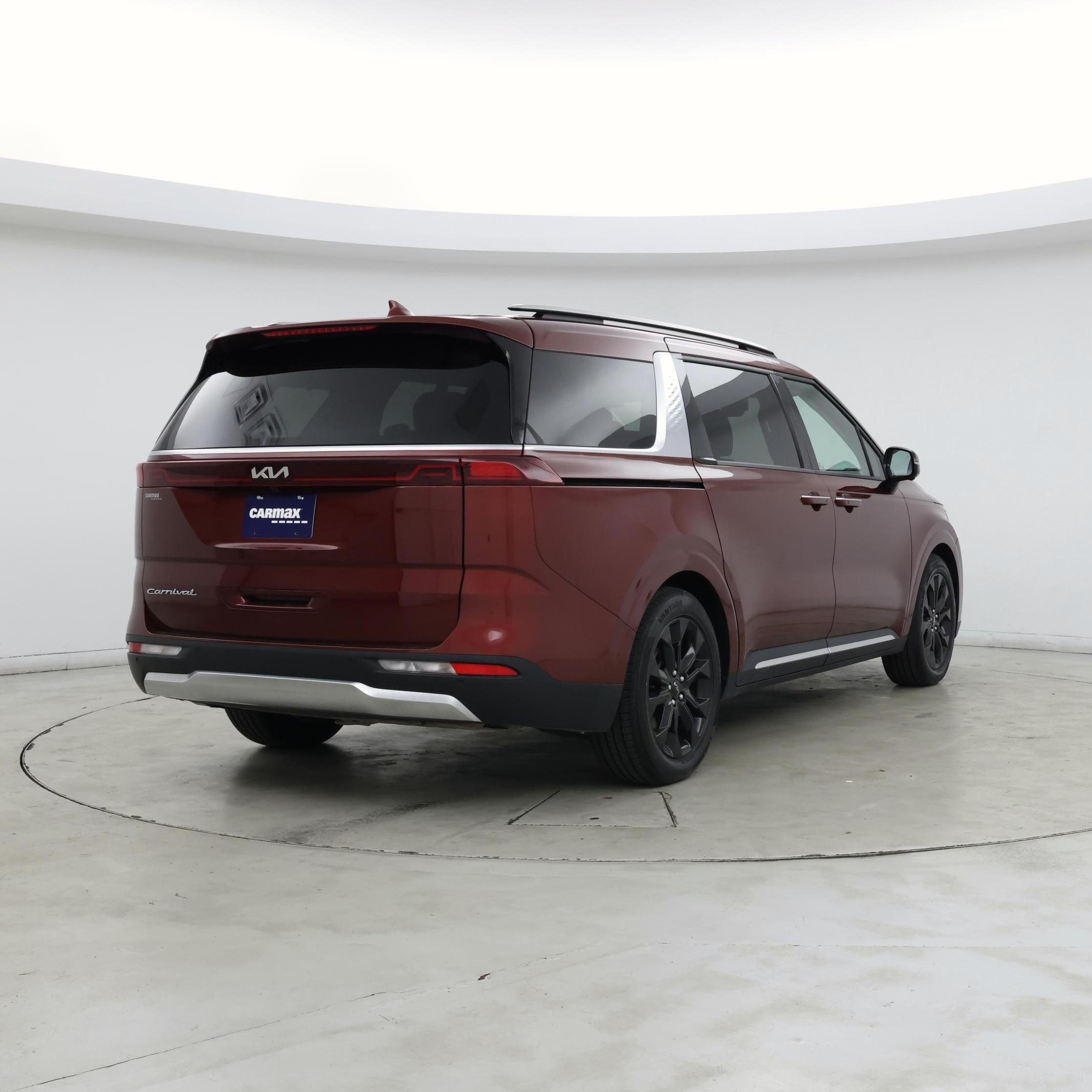 Thumbnail: 2022 Kia Carnival - 8