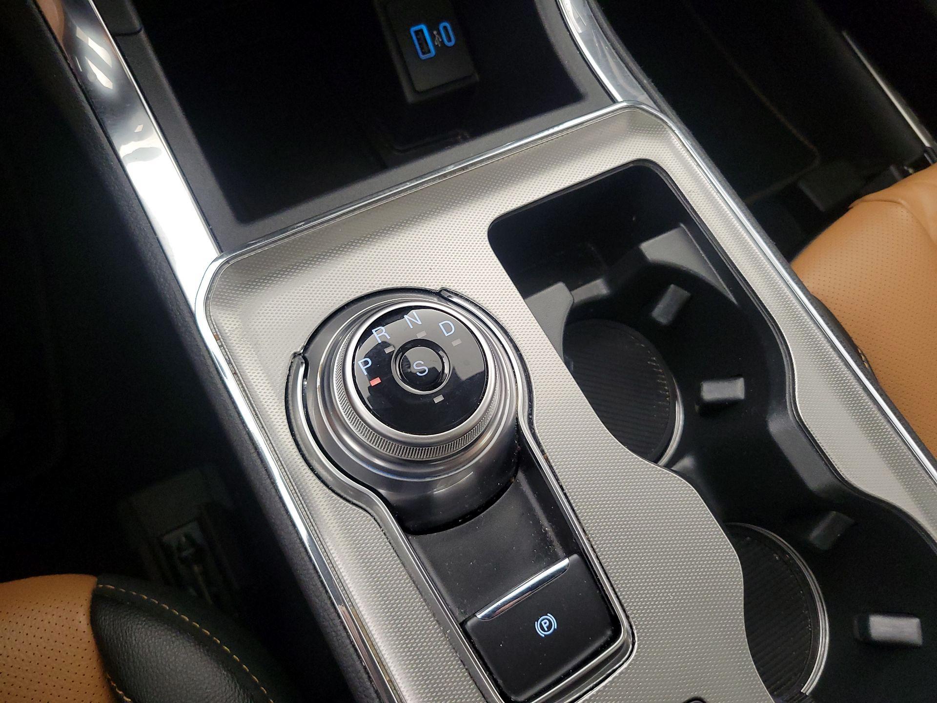 Thumbnail: 2024 Ford Edge - 18