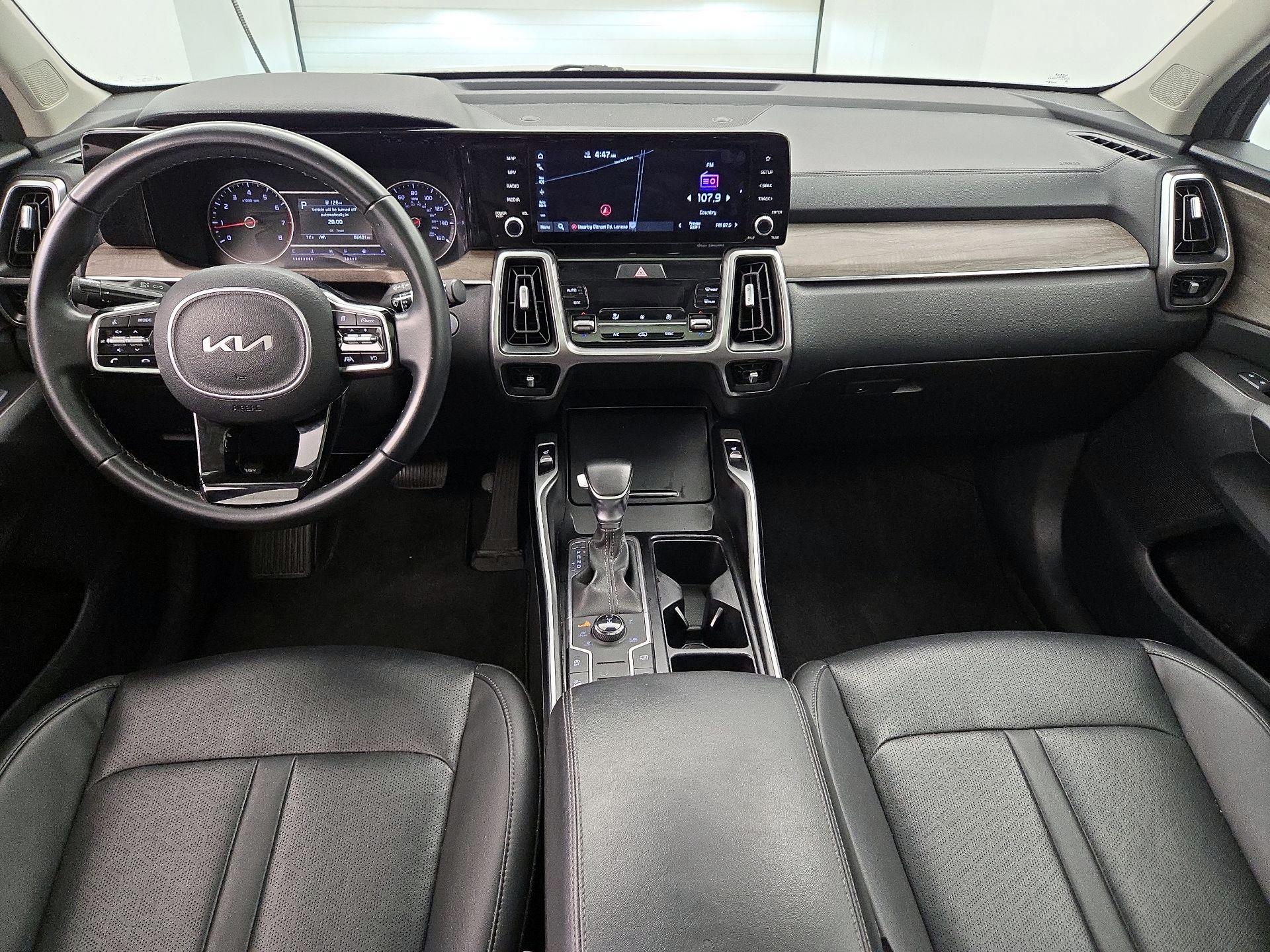 Thumbnail: 2022 Kia Sorento - 9