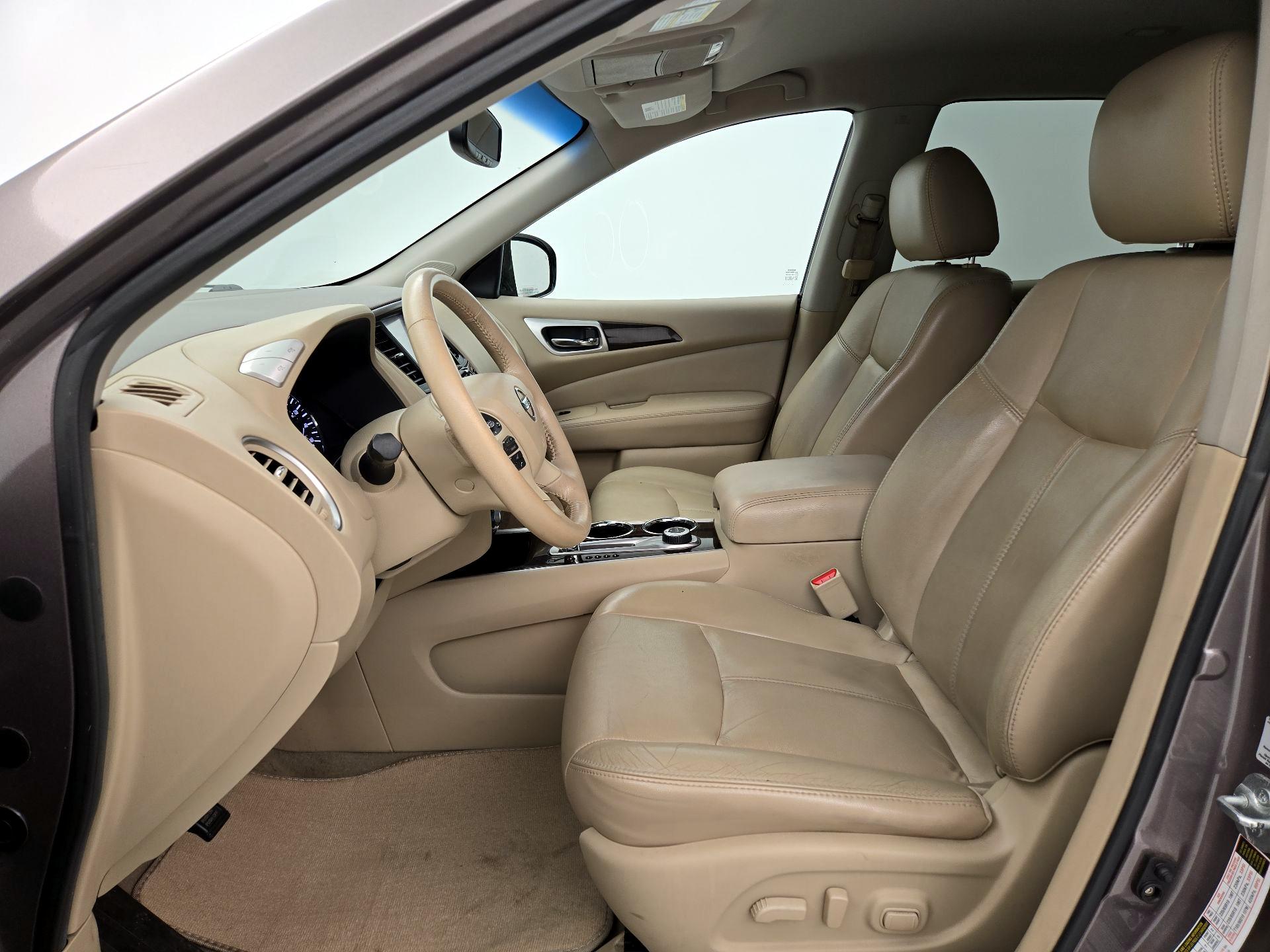 Thumbnail: 2014 Nissan Pathfinder - 11