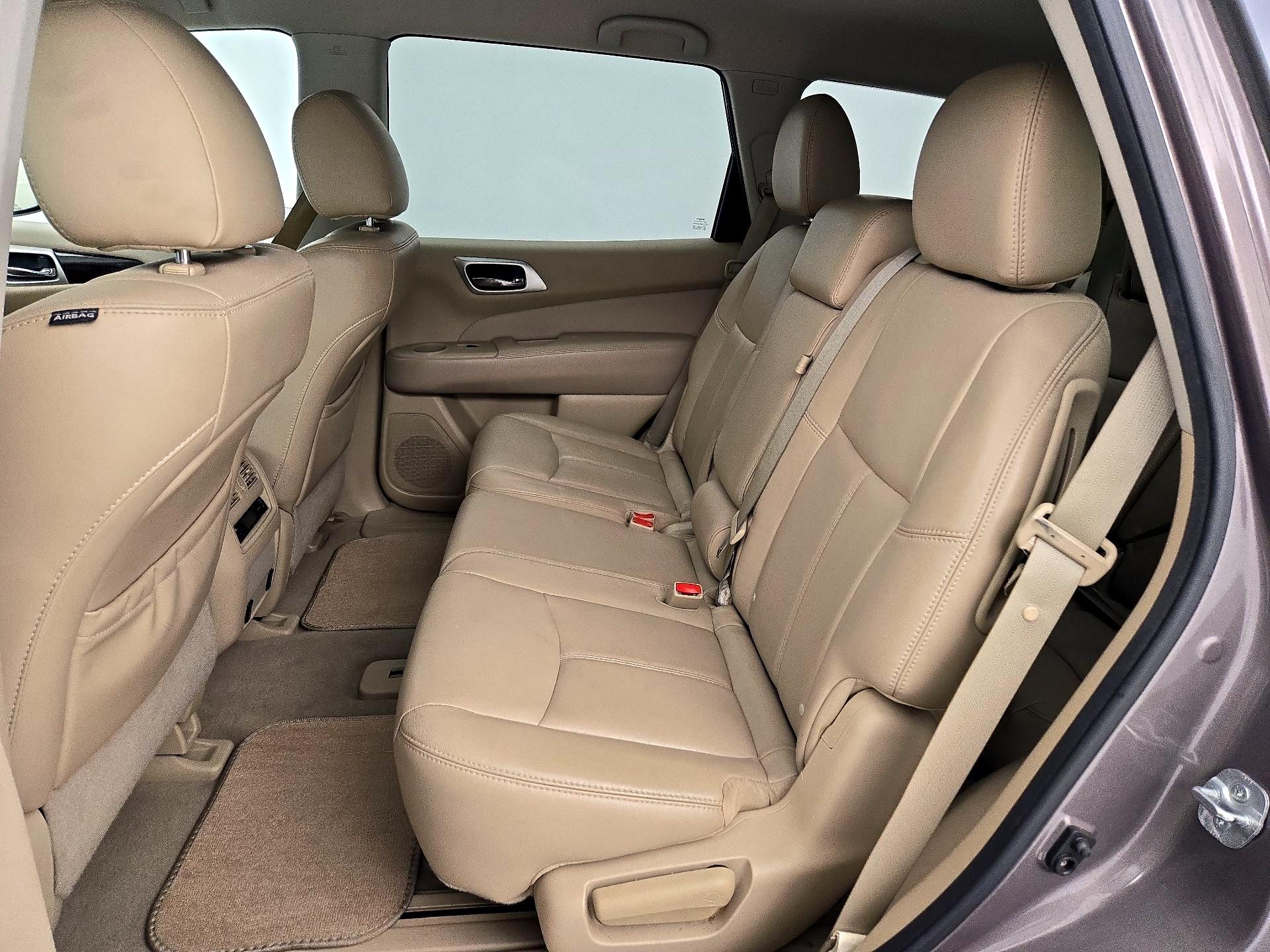 Thumbnail: 2014 Nissan Pathfinder - 20