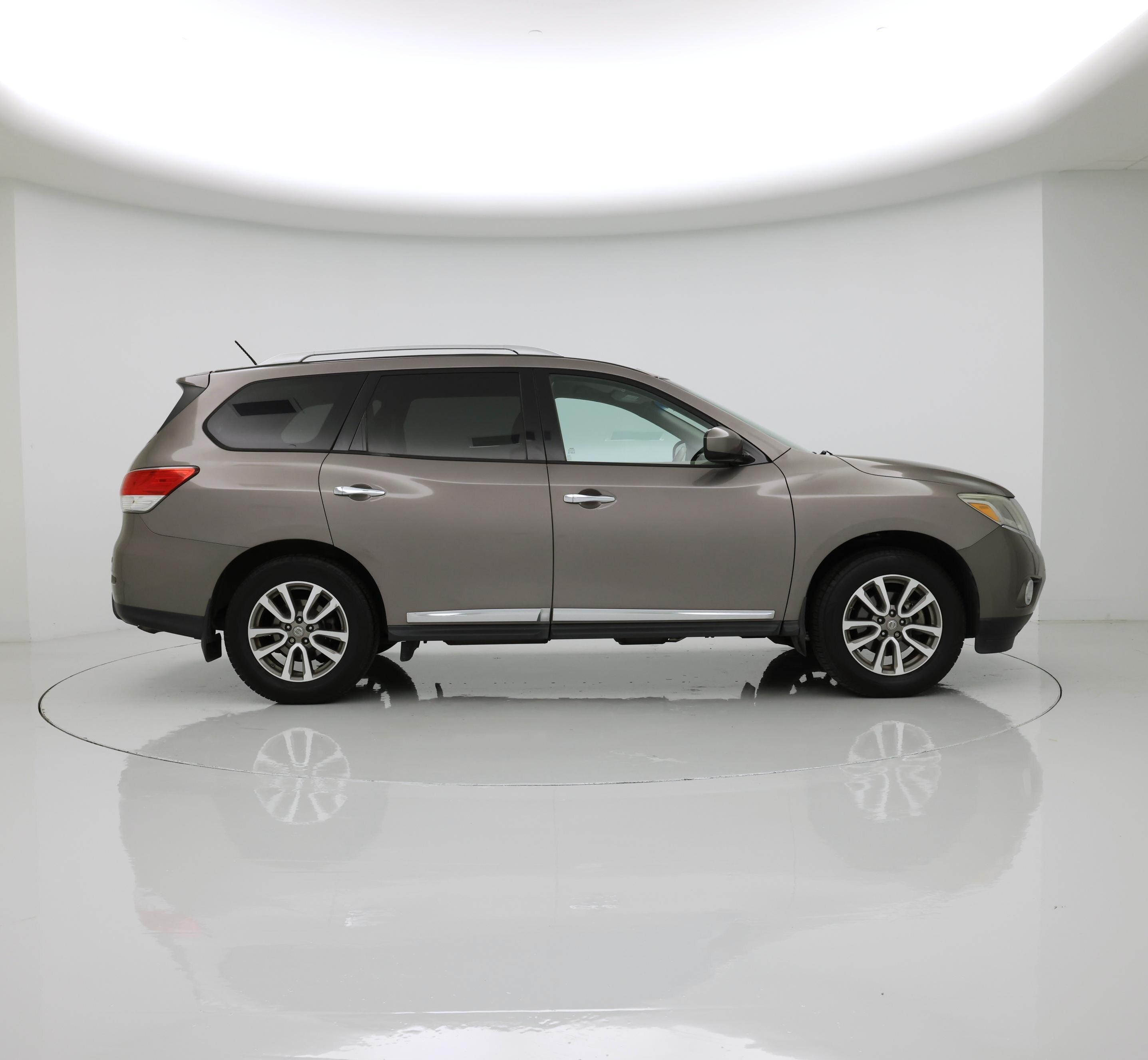 Thumbnail: 2014 Nissan Pathfinder - 7