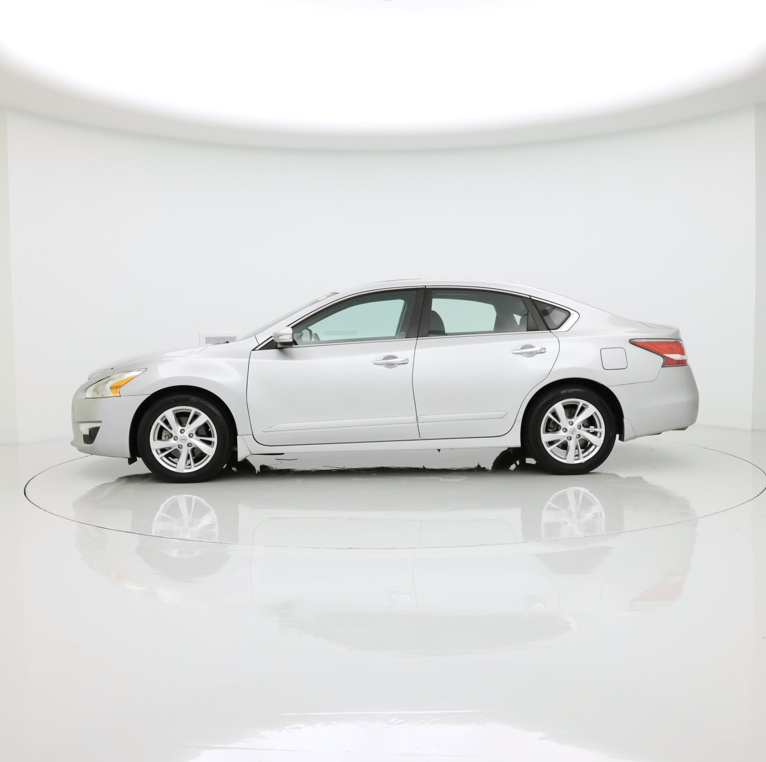Thumbnail: 2015 Nissan Altima - 3