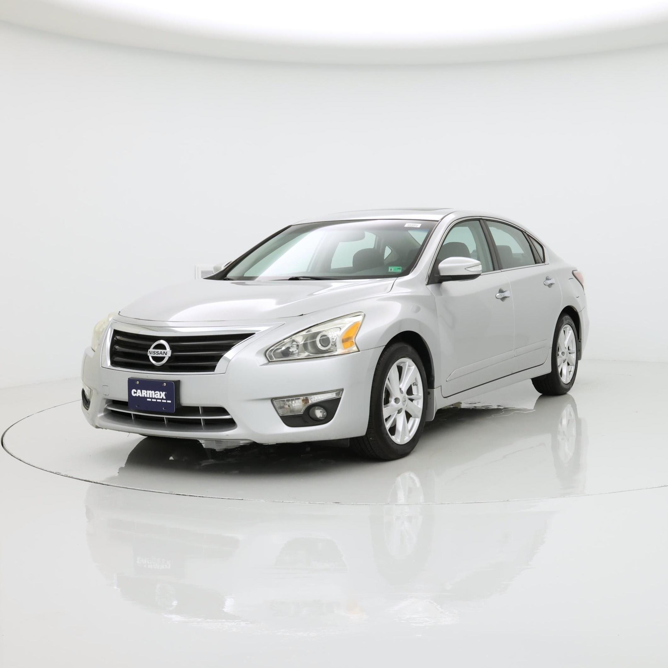 Thumbnail: 2015 Nissan Altima - 4