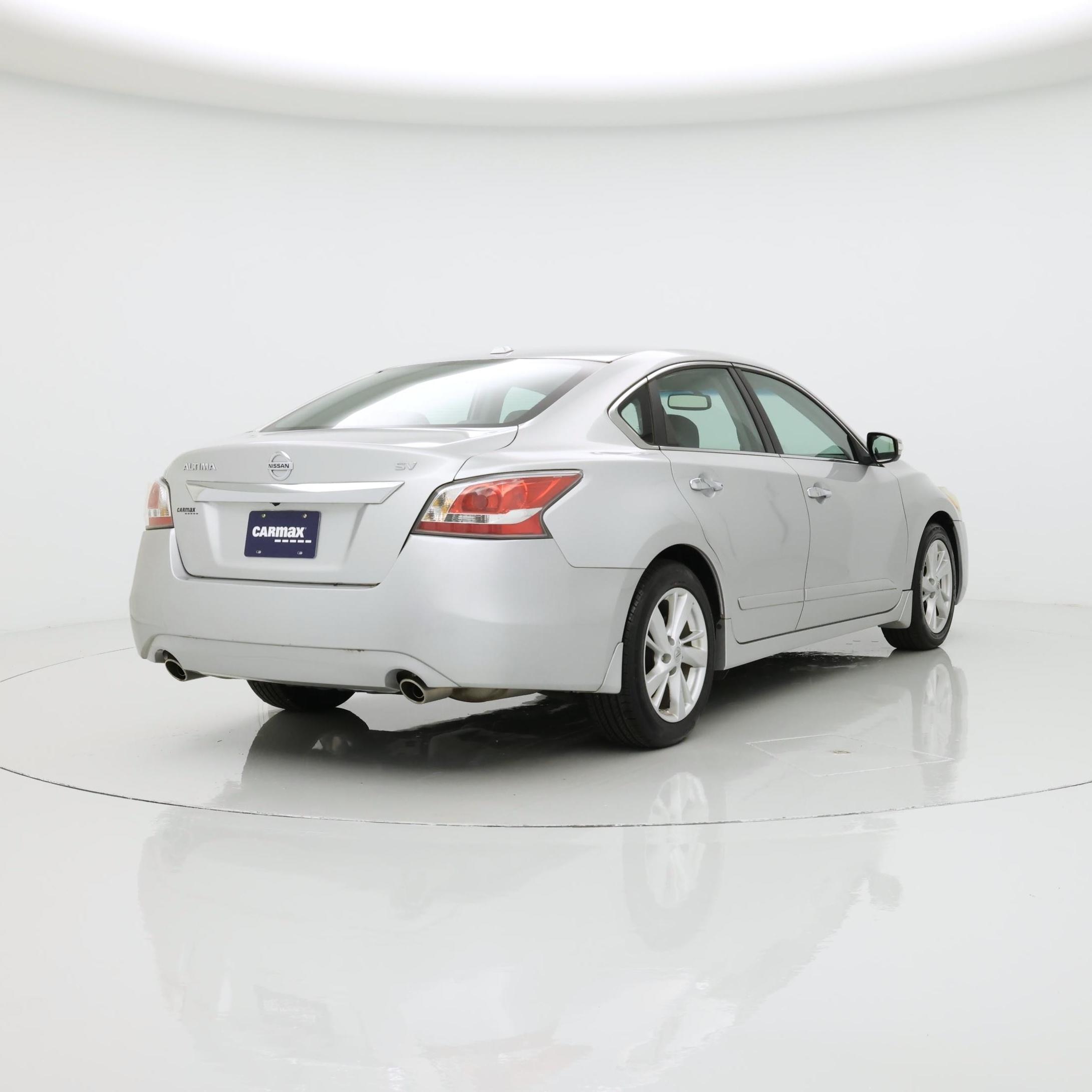 Thumbnail: 2015 Nissan Altima - 8