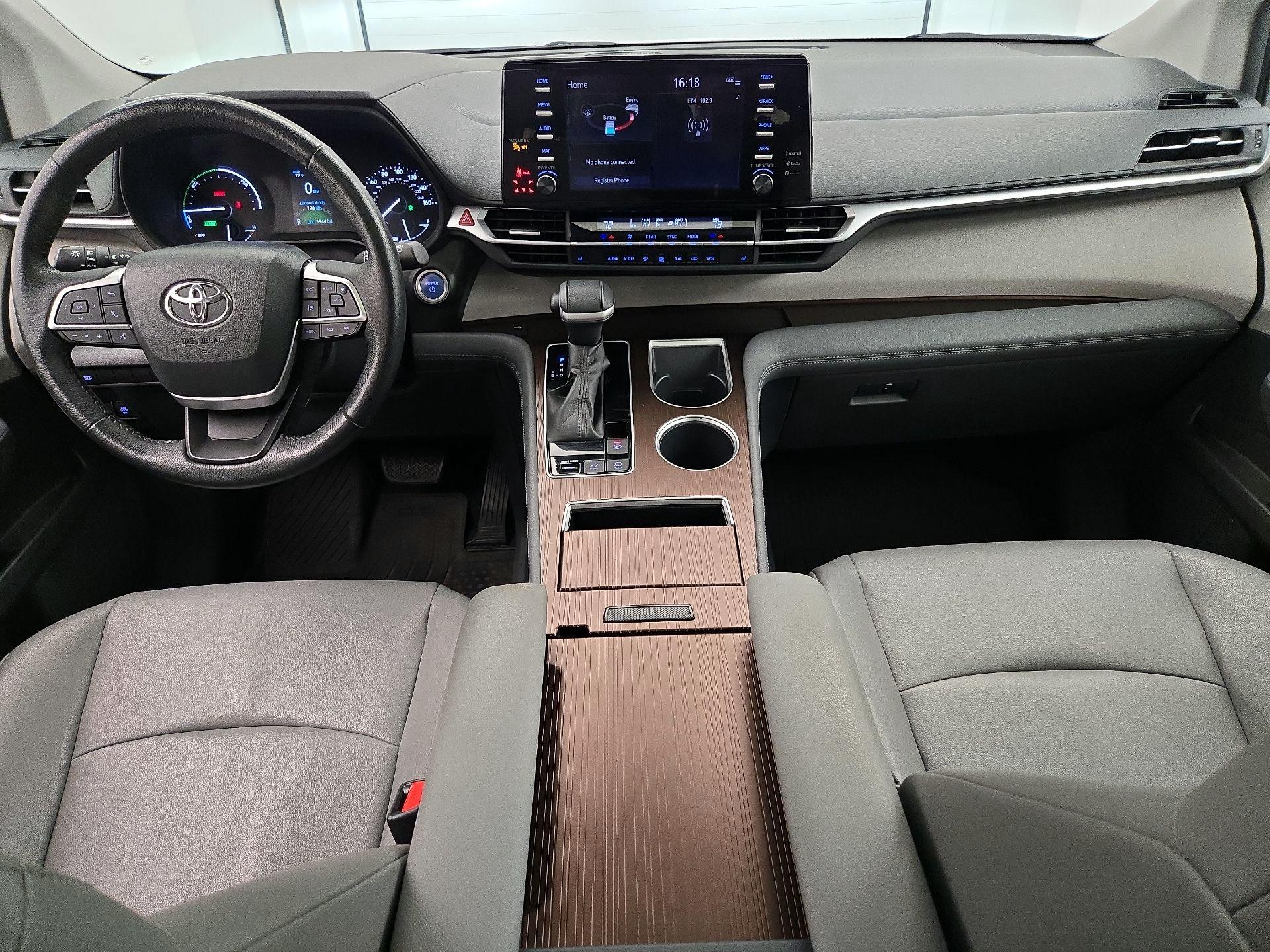 Thumbnail: 2022 Toyota Sienna - 9