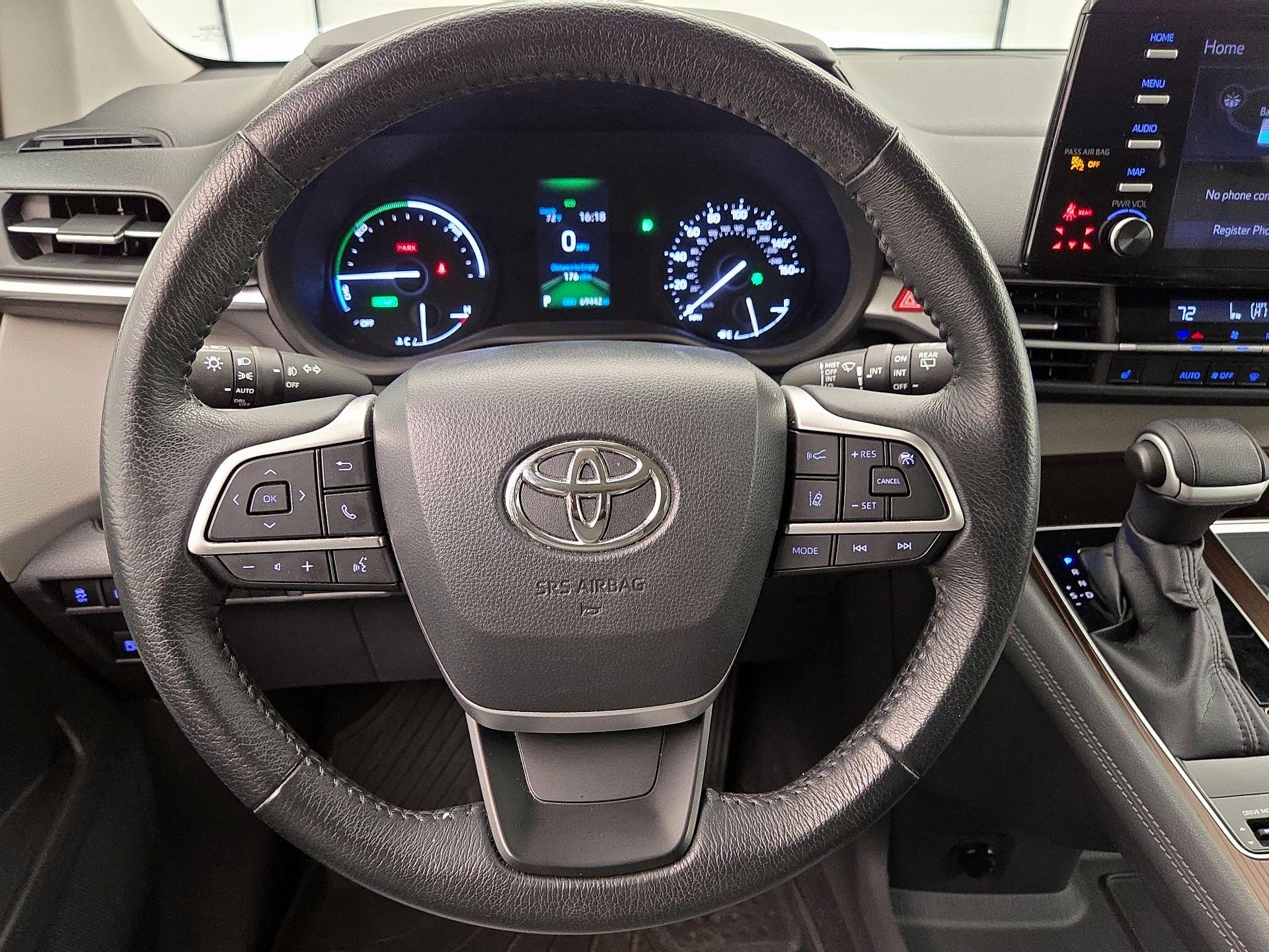 Thumbnail: 2022 Toyota Sienna - 10