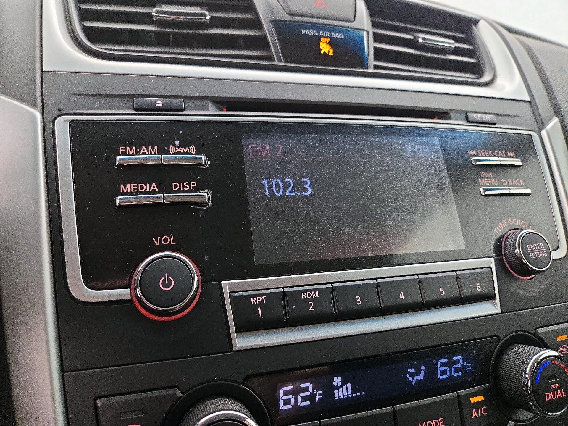 Thumbnail: 2017 Nissan Altima - 15