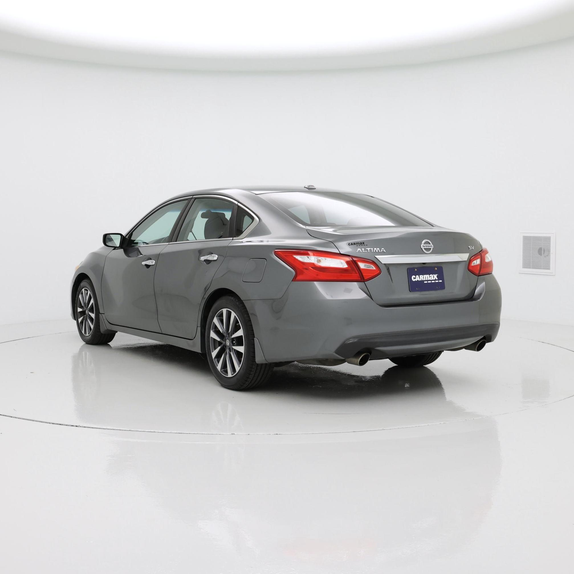 Thumbnail: 2017 Nissan Altima - 2