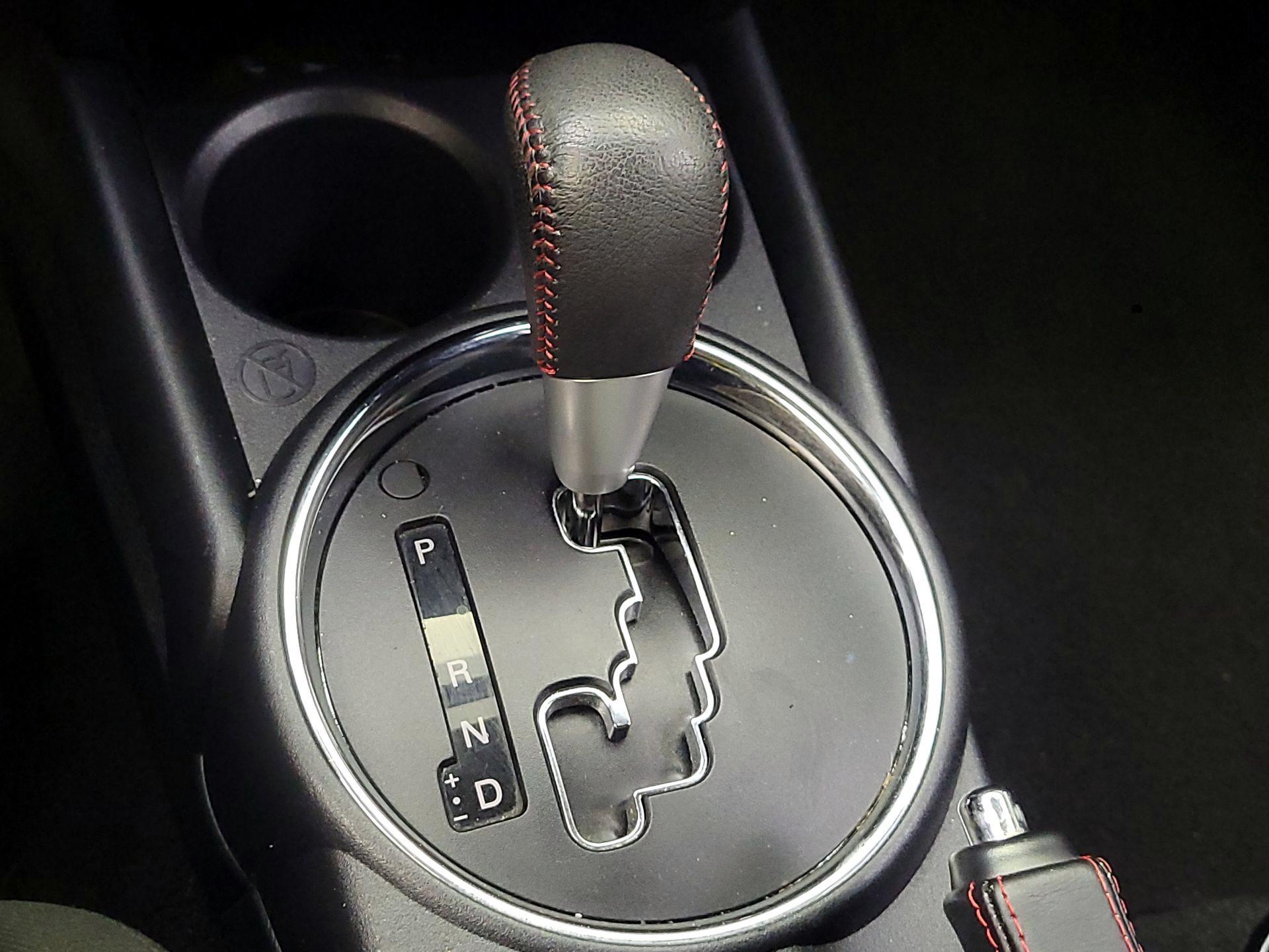 Thumbnail: 2017 Mitsubishi Outlander Sport - 17