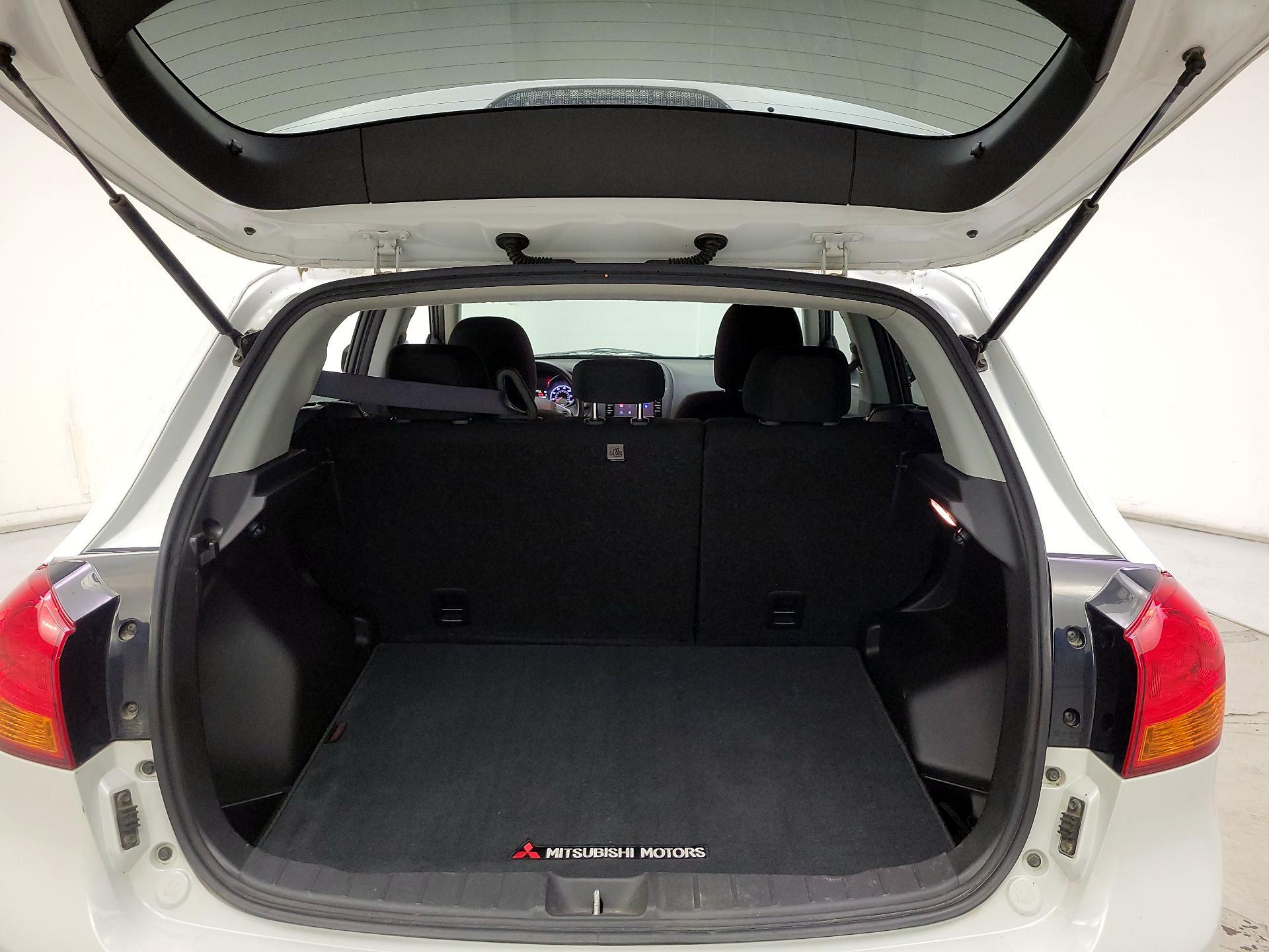 Thumbnail: 2017 Mitsubishi Outlander Sport - 20