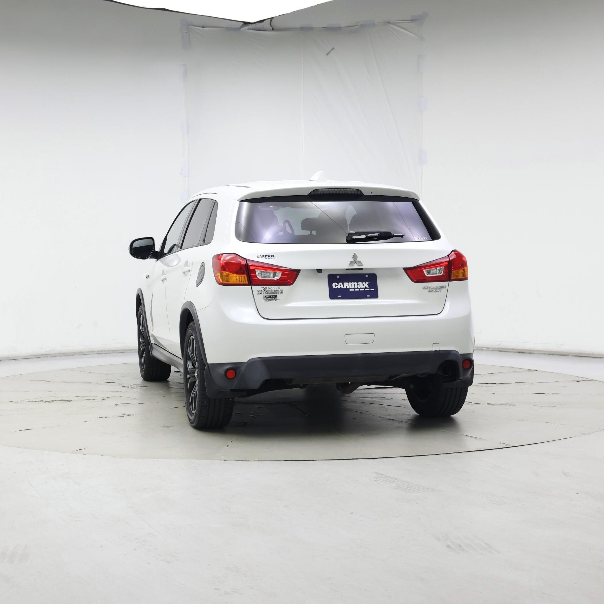 Thumbnail: 2017 Mitsubishi Outlander Sport - 6