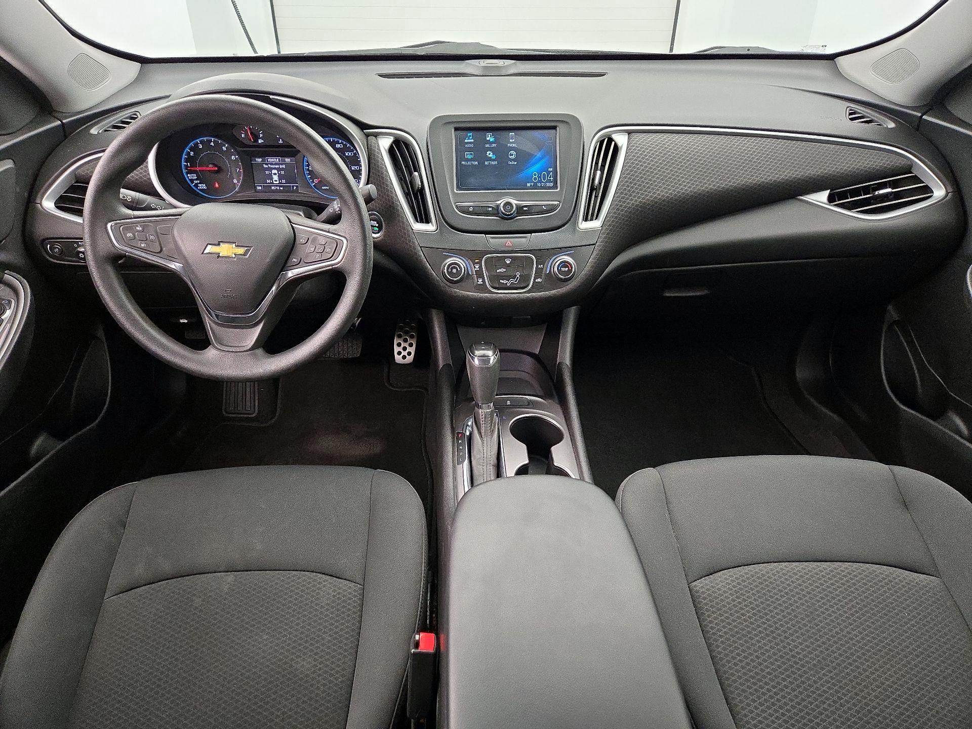 Thumbnail: 2016 Chevrolet Malibu - 9