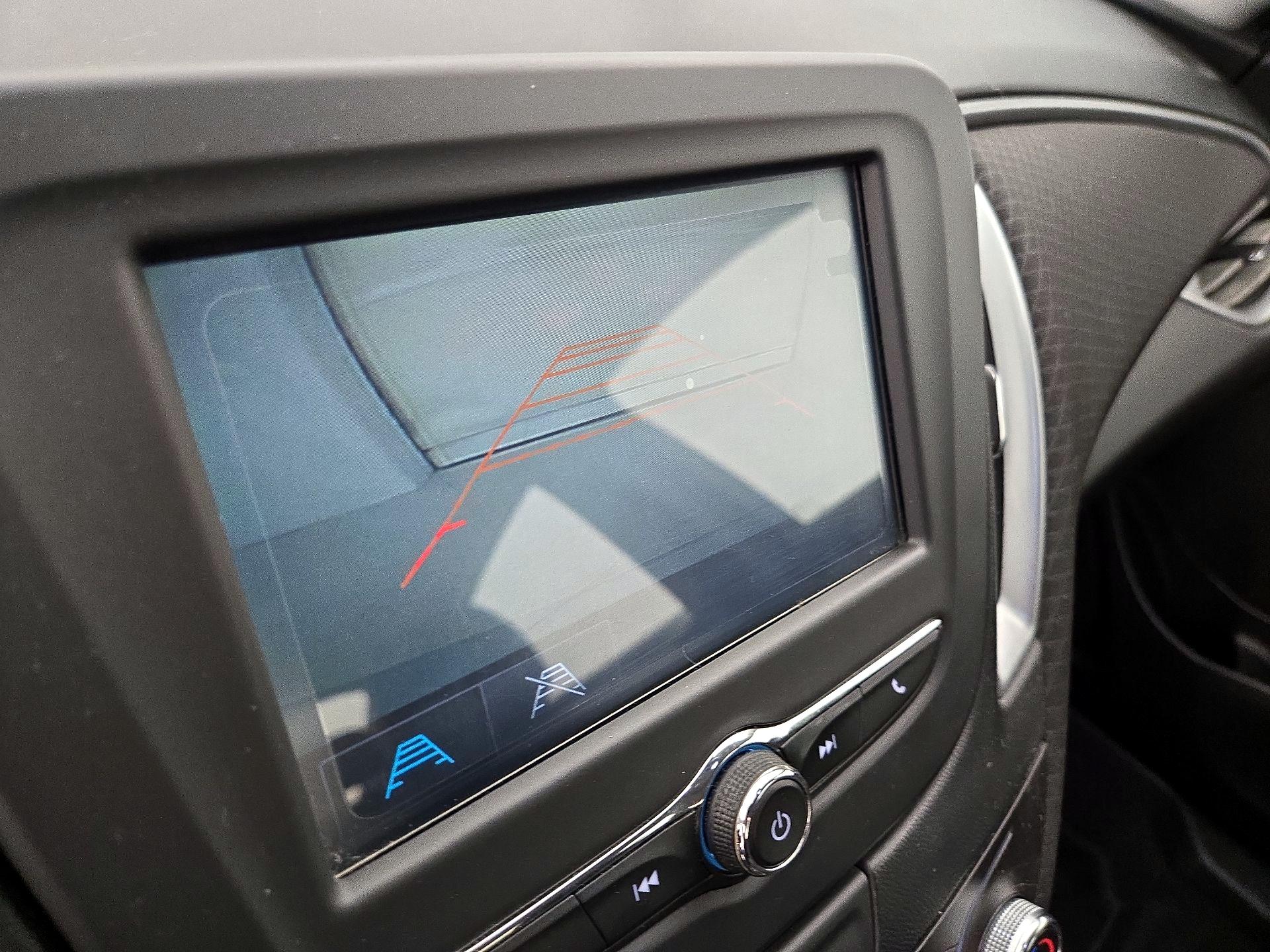 Thumbnail: 2016 Chevrolet Malibu - 14