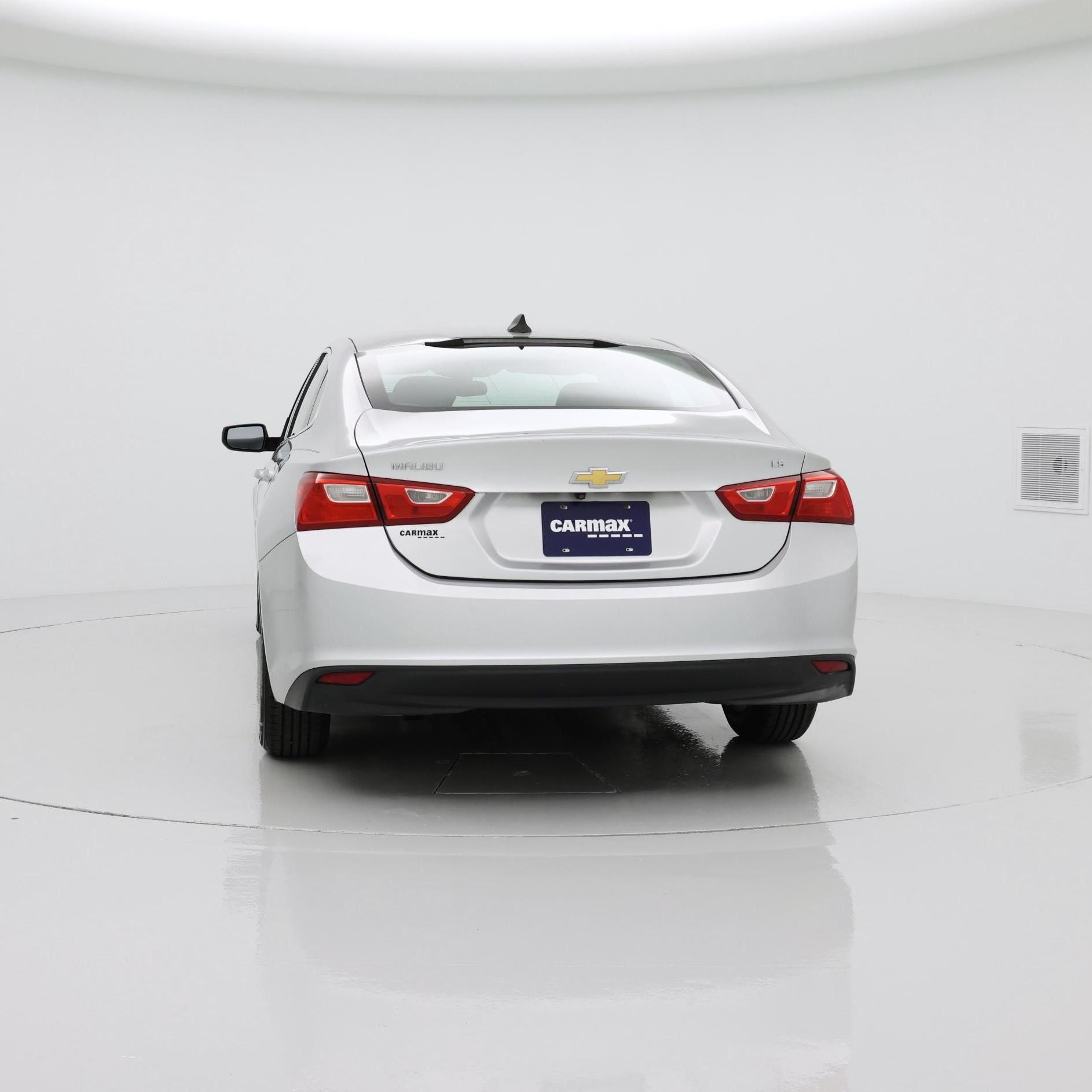 Thumbnail: 2016 Chevrolet Malibu - 6