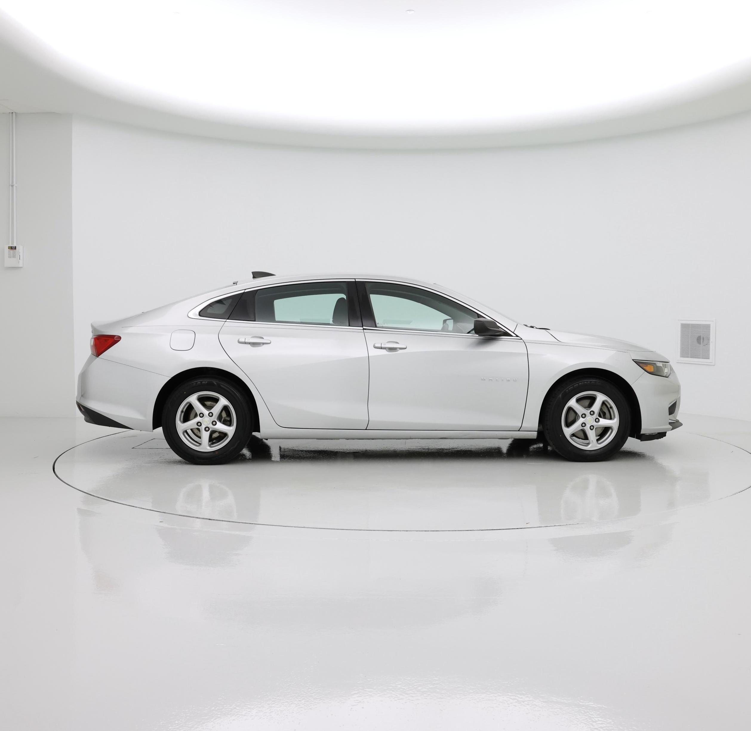 Thumbnail: 2016 Chevrolet Malibu - 7