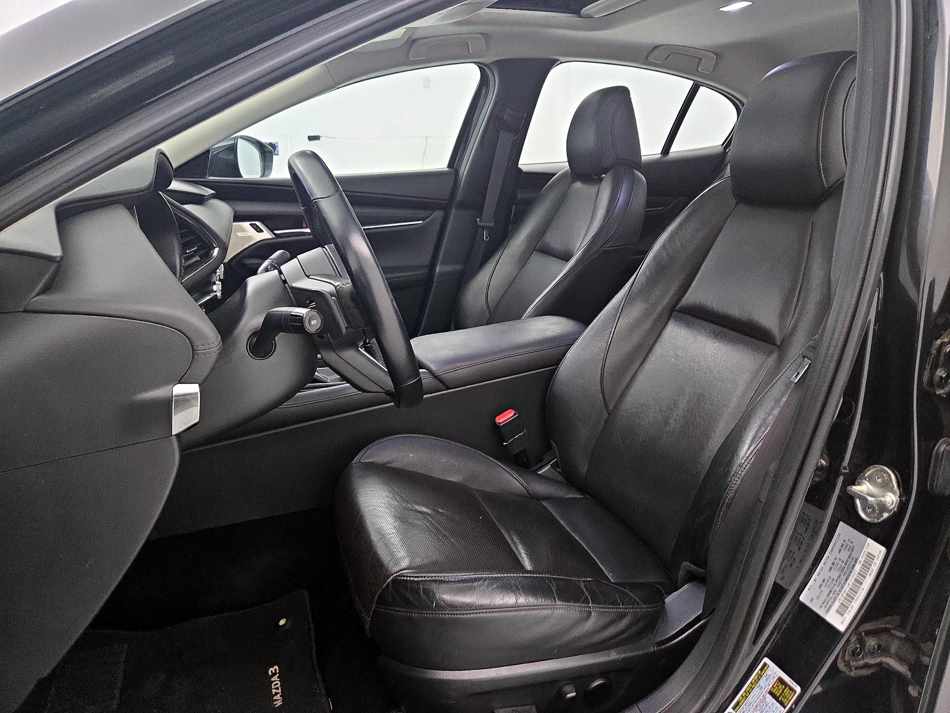 Thumbnail: 2021 Mazda Mazda3 - 11