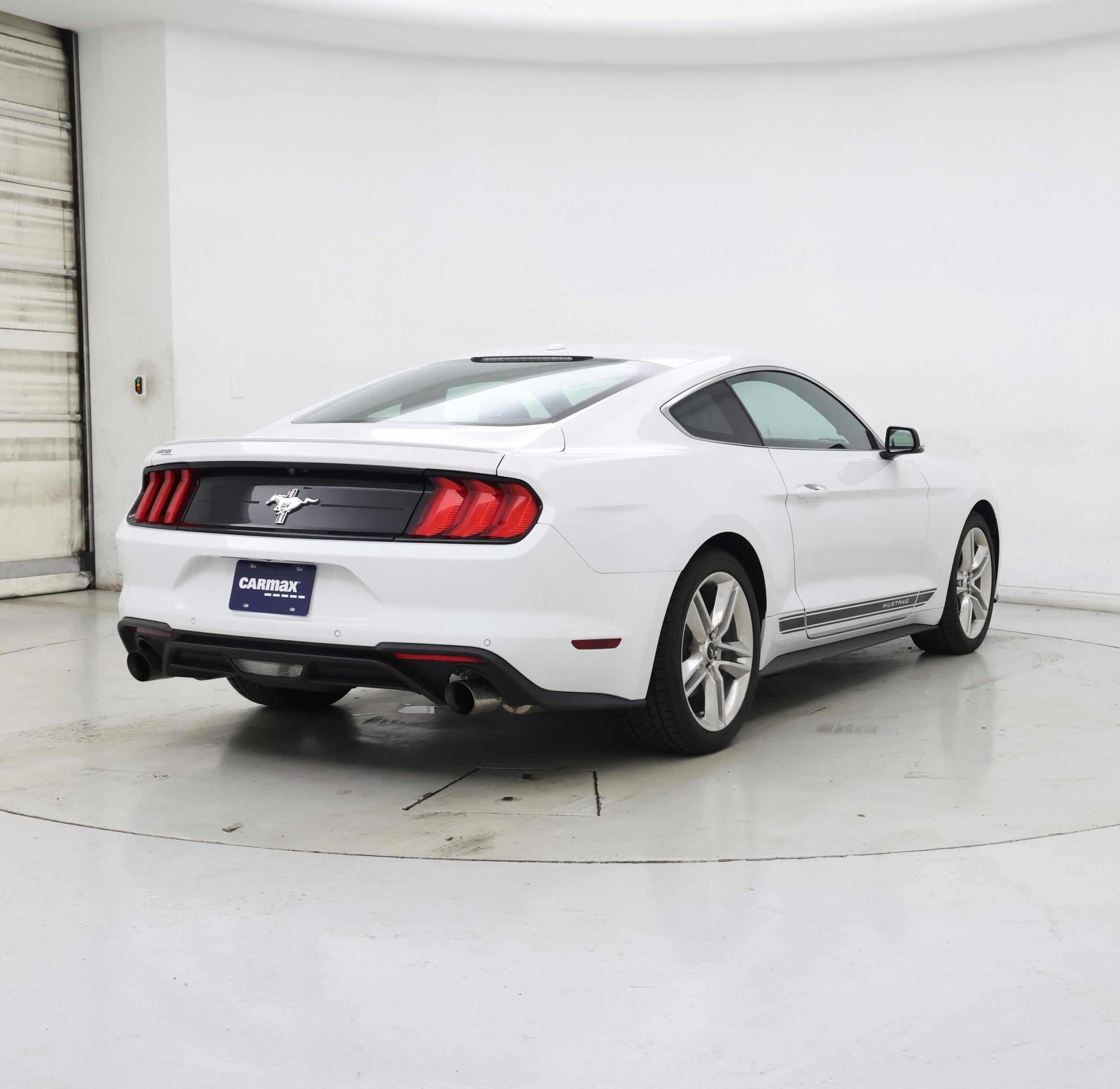 Thumbnail: 2019 Ford Mustang - 8
