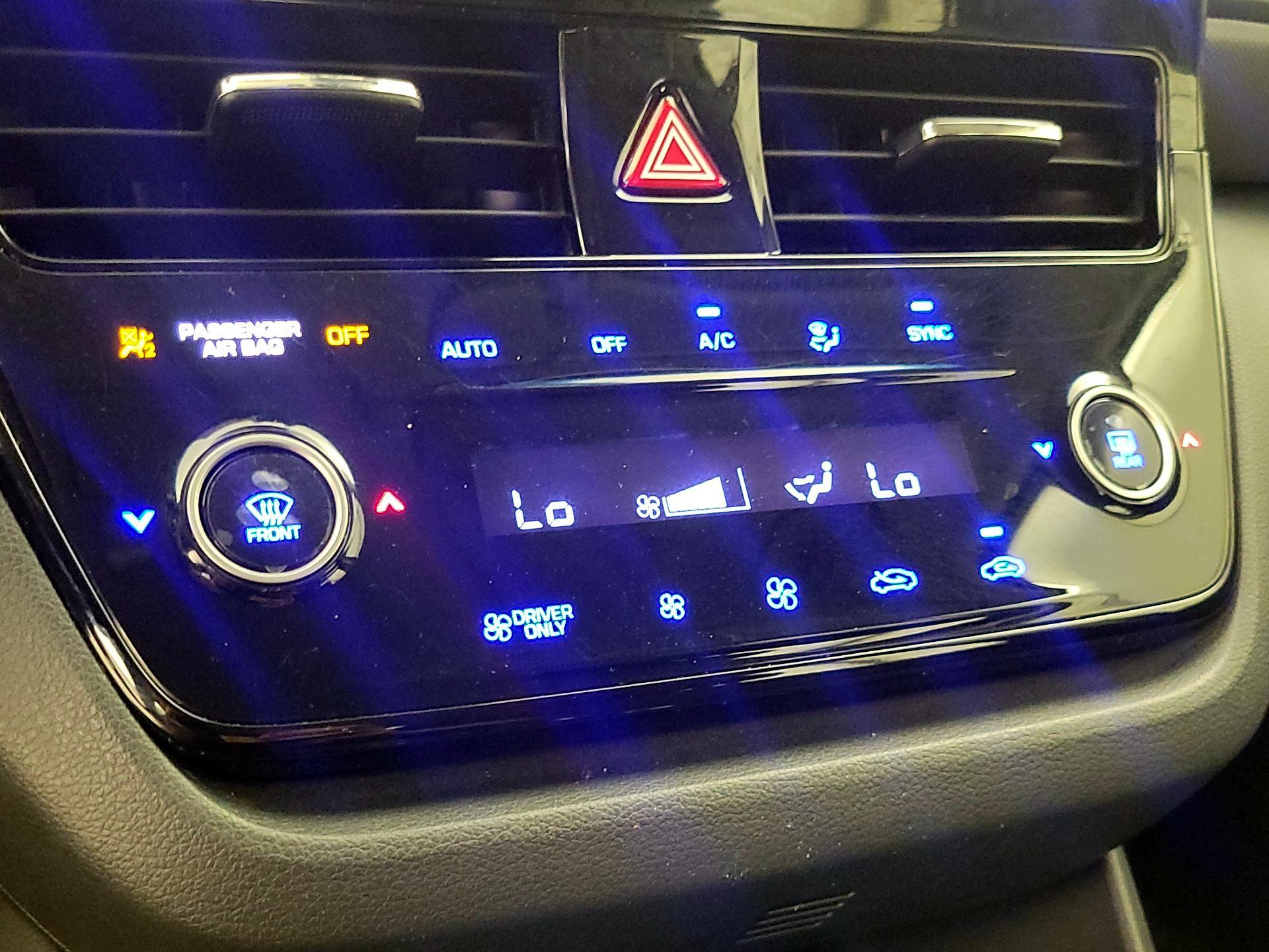 Thumbnail: 2020 Hyundai Ioniq - 16