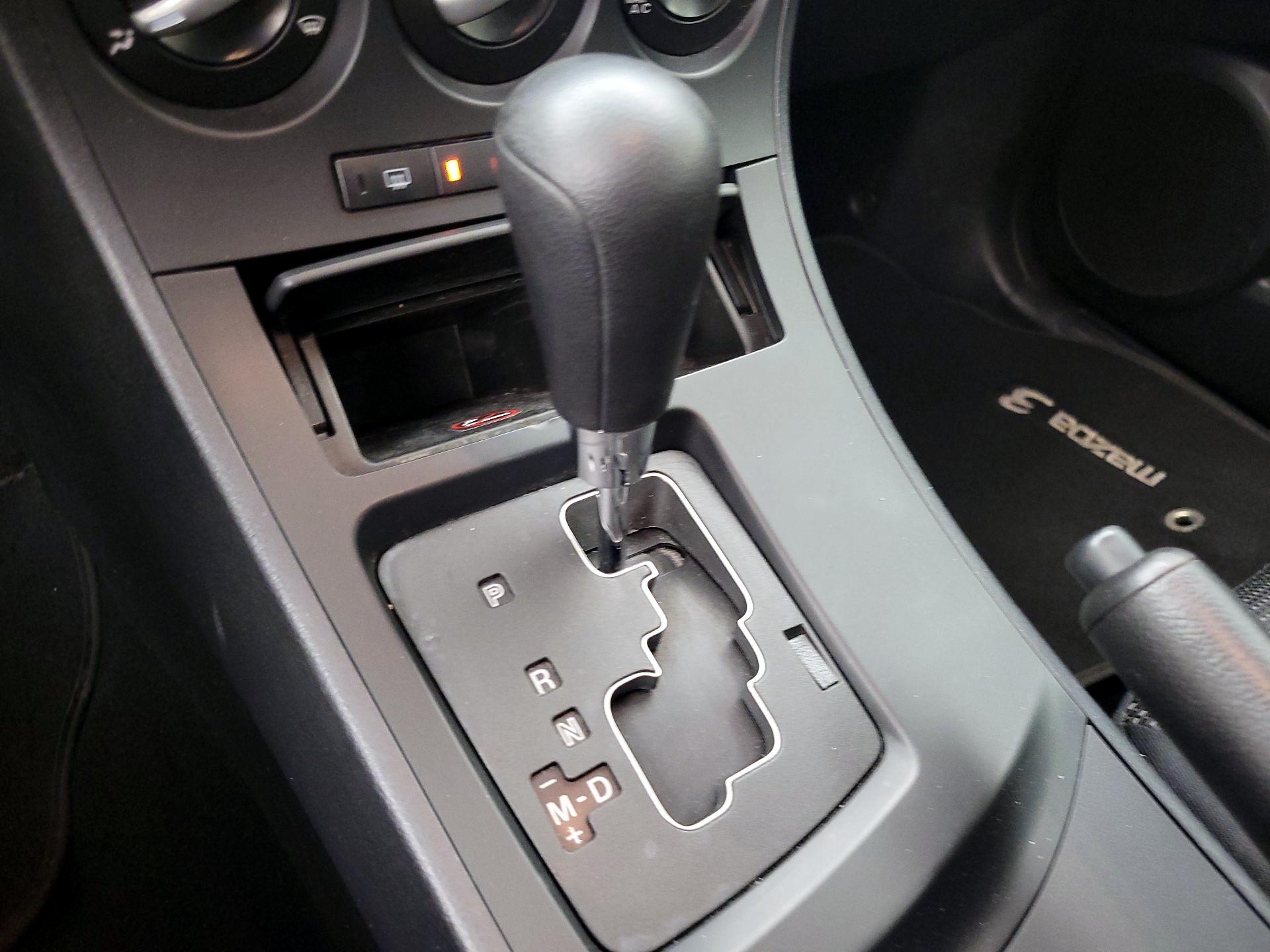 Thumbnail: 2013 Mazda Mazda3 - 16