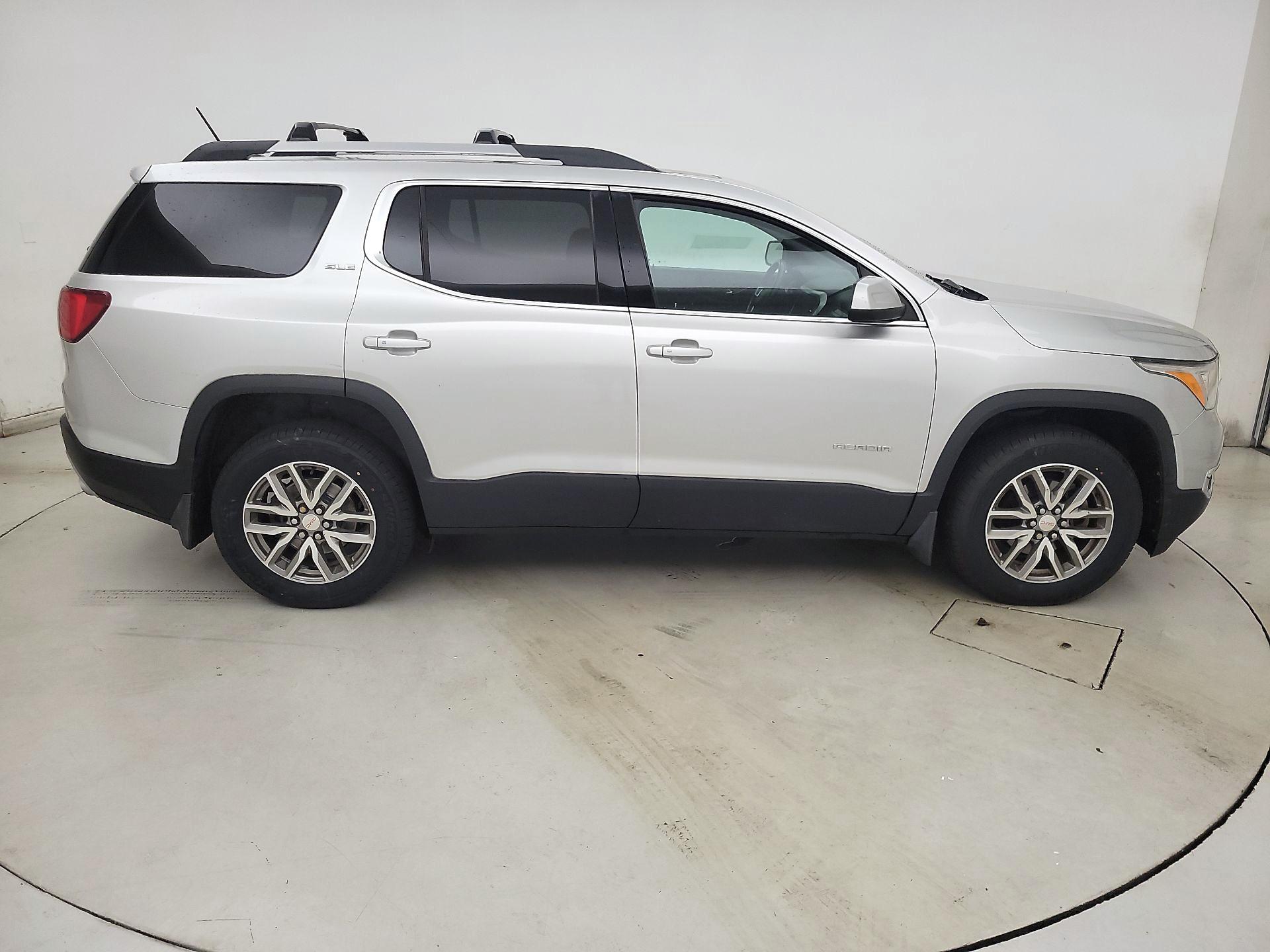 Thumbnail: 2017 GMC Acadia - 4