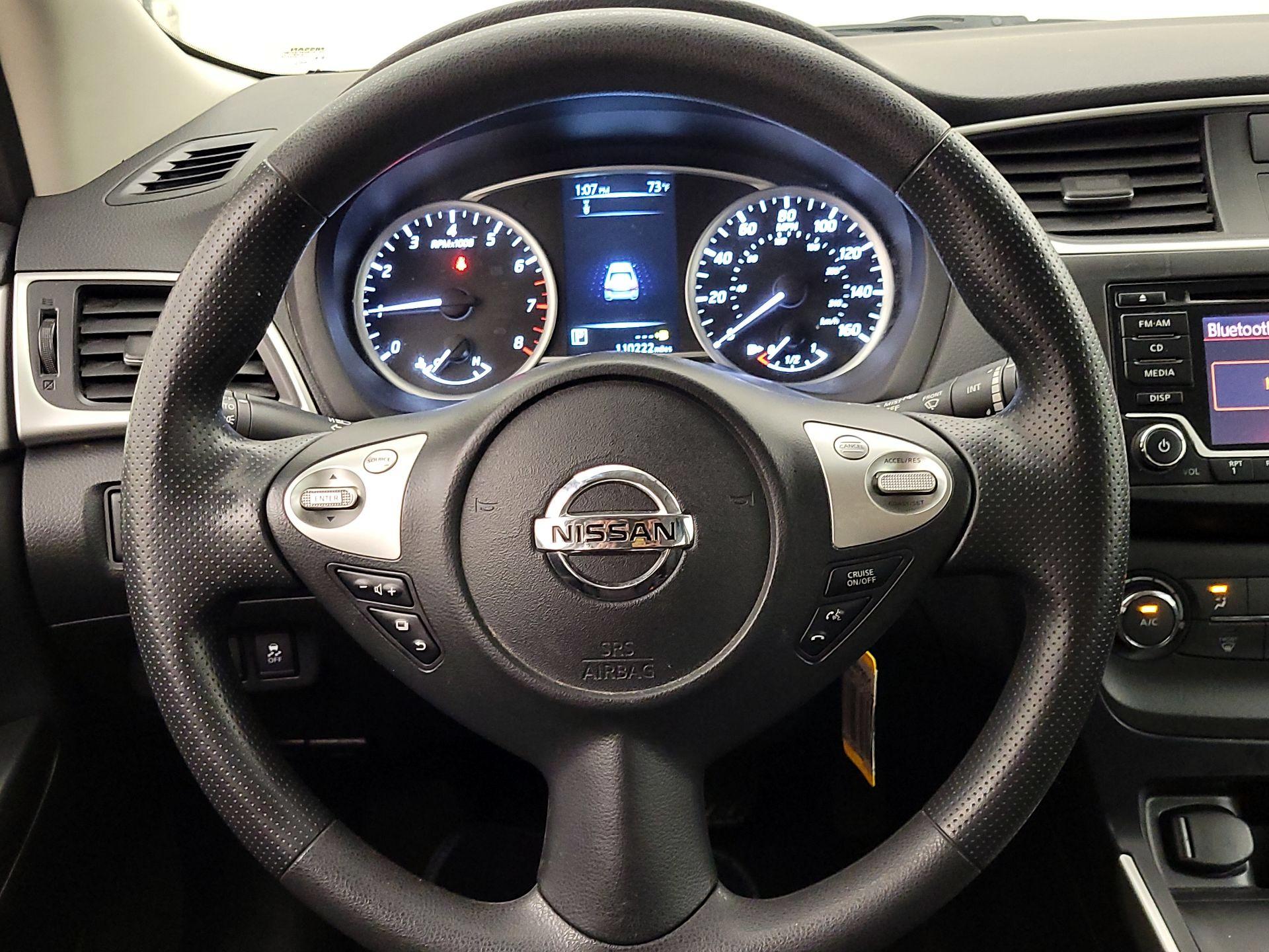 Thumbnail: 2018 Nissan Sentra - 10