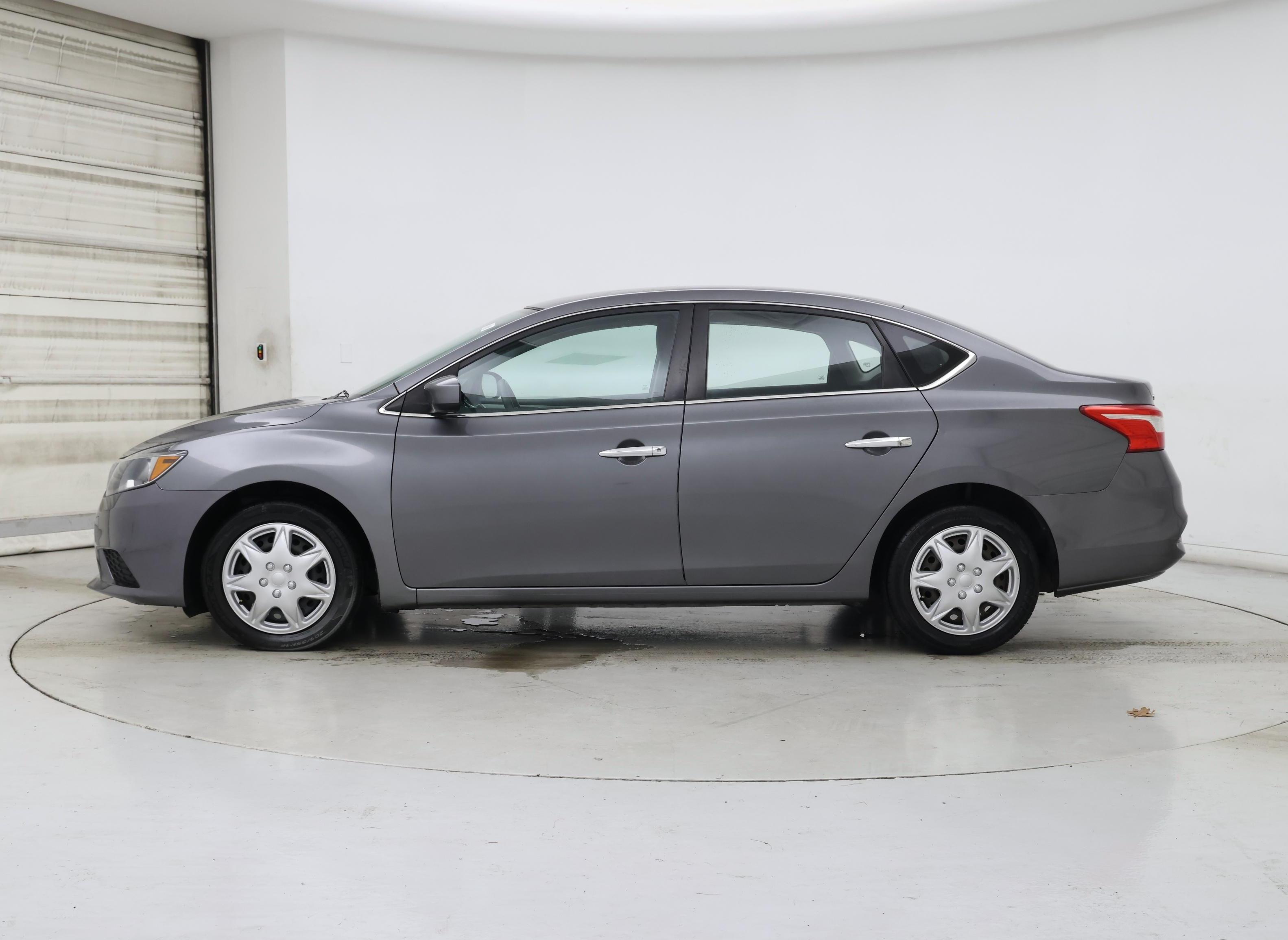 Thumbnail: 2018 Nissan Sentra - 3