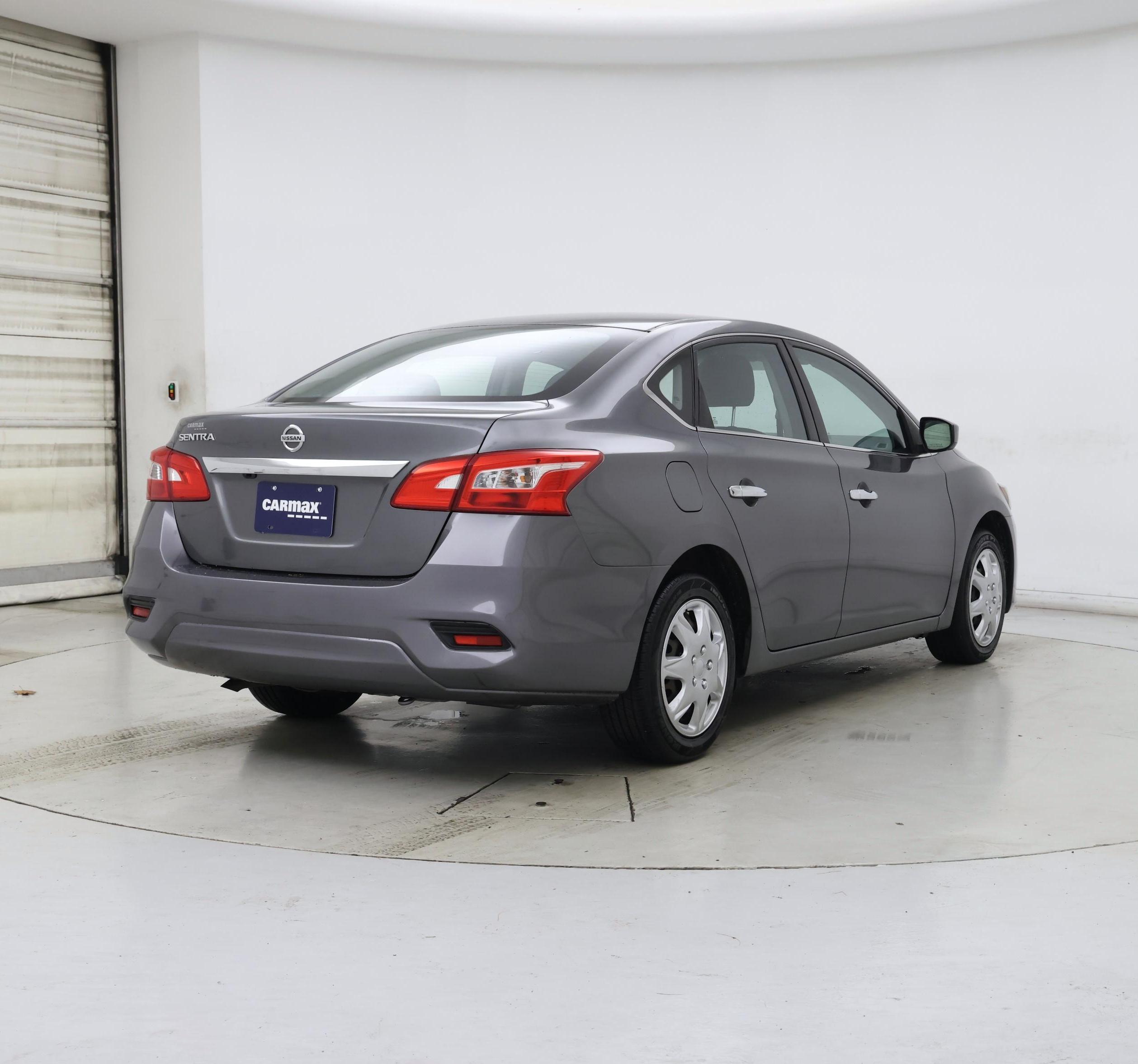 Thumbnail: 2018 Nissan Sentra - 8
