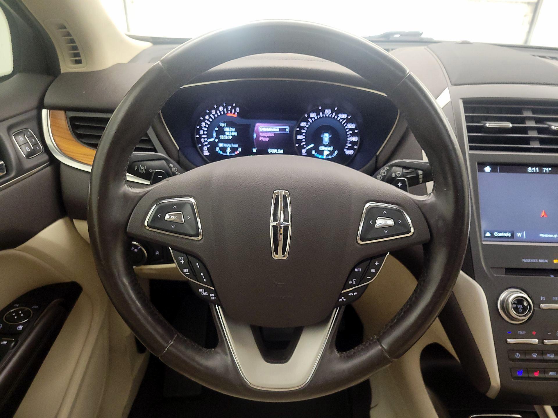 Thumbnail: 2016 Lincoln MKC - 10