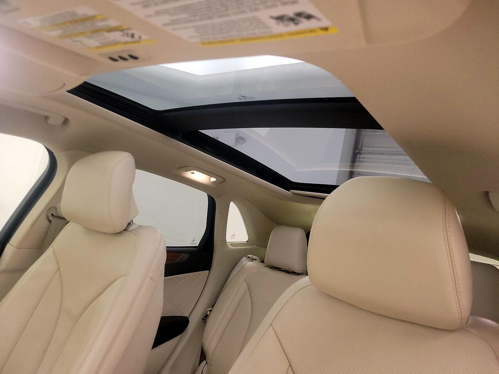 Thumbnail: 2016 Lincoln MKC - 20