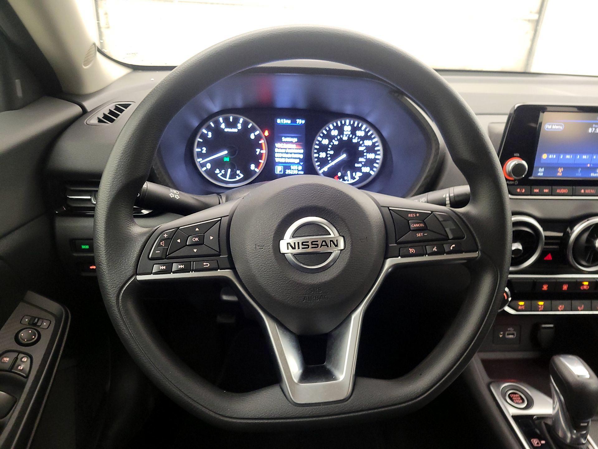 Thumbnail: 2020 Nissan Sentra - 10