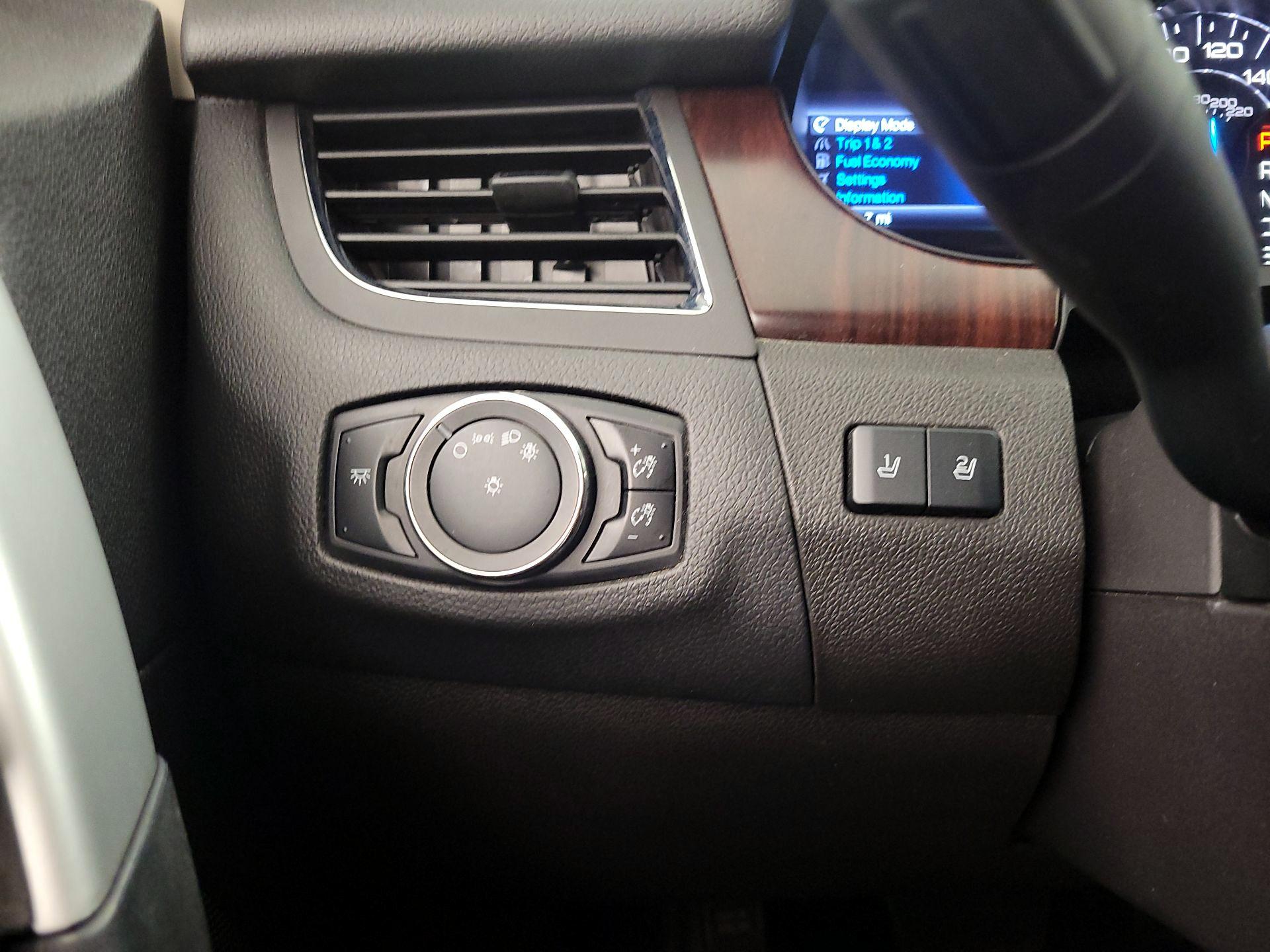 Thumbnail: 2013 Ford Edge - 13