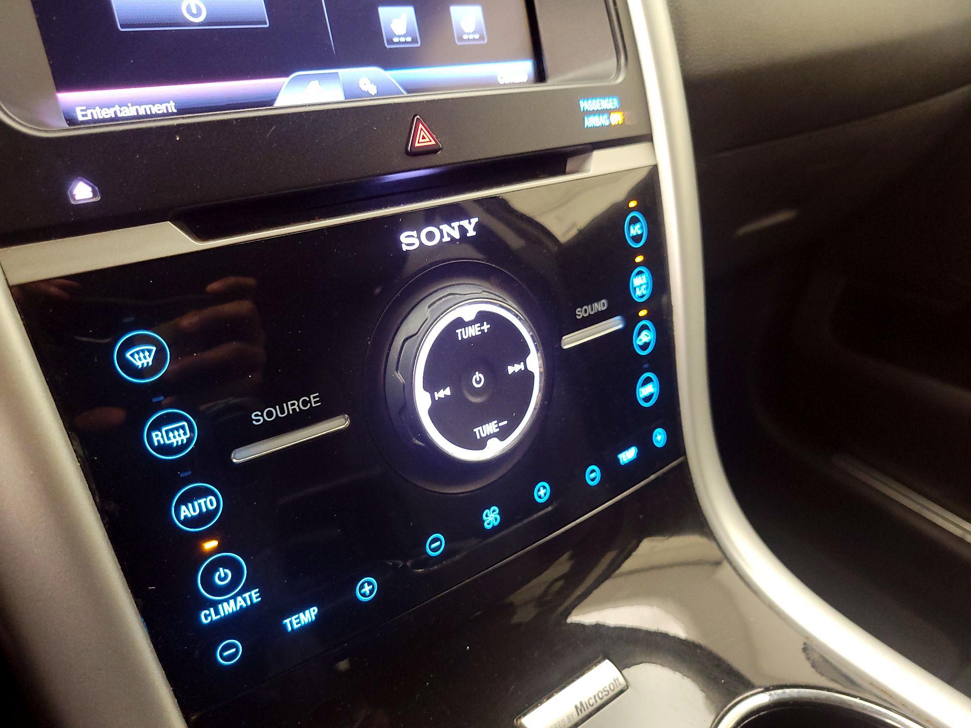 Thumbnail: 2013 Ford Edge - 16