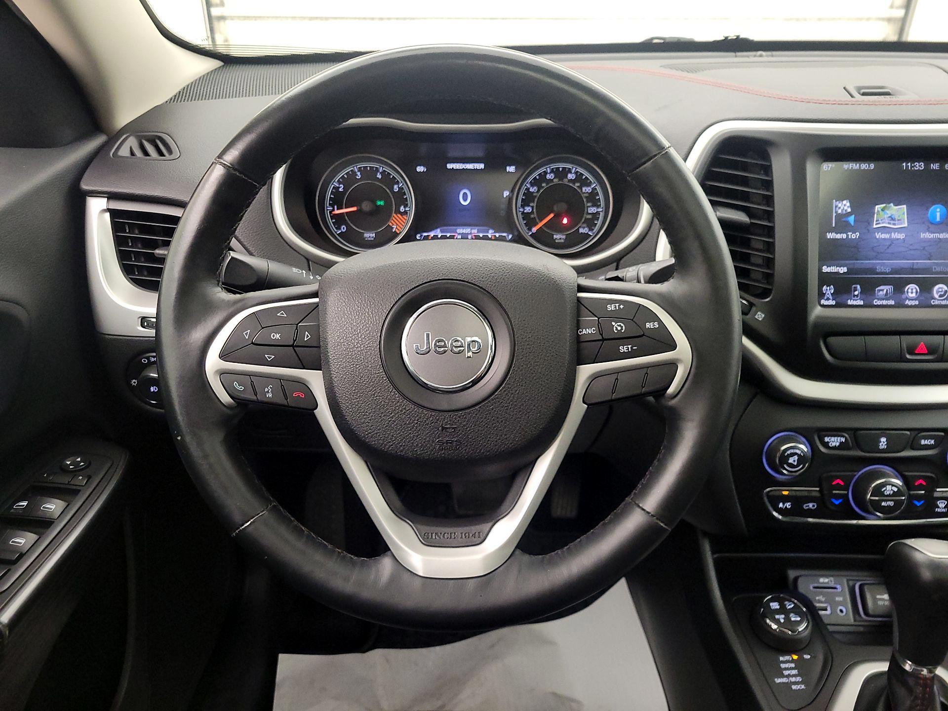 Thumbnail: 2015 Jeep Cherokee - 10