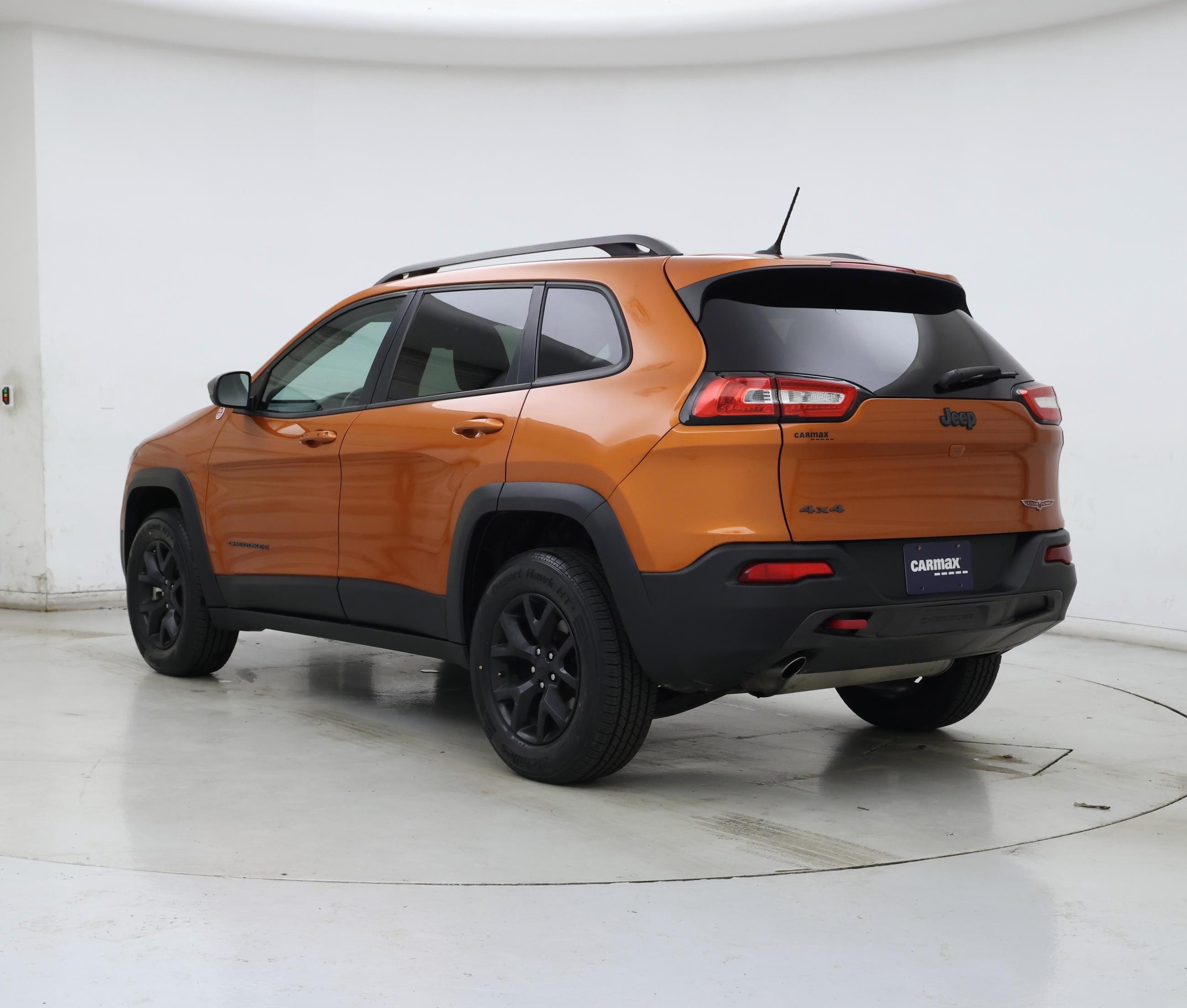 Thumbnail: 2015 Jeep Cherokee - 2