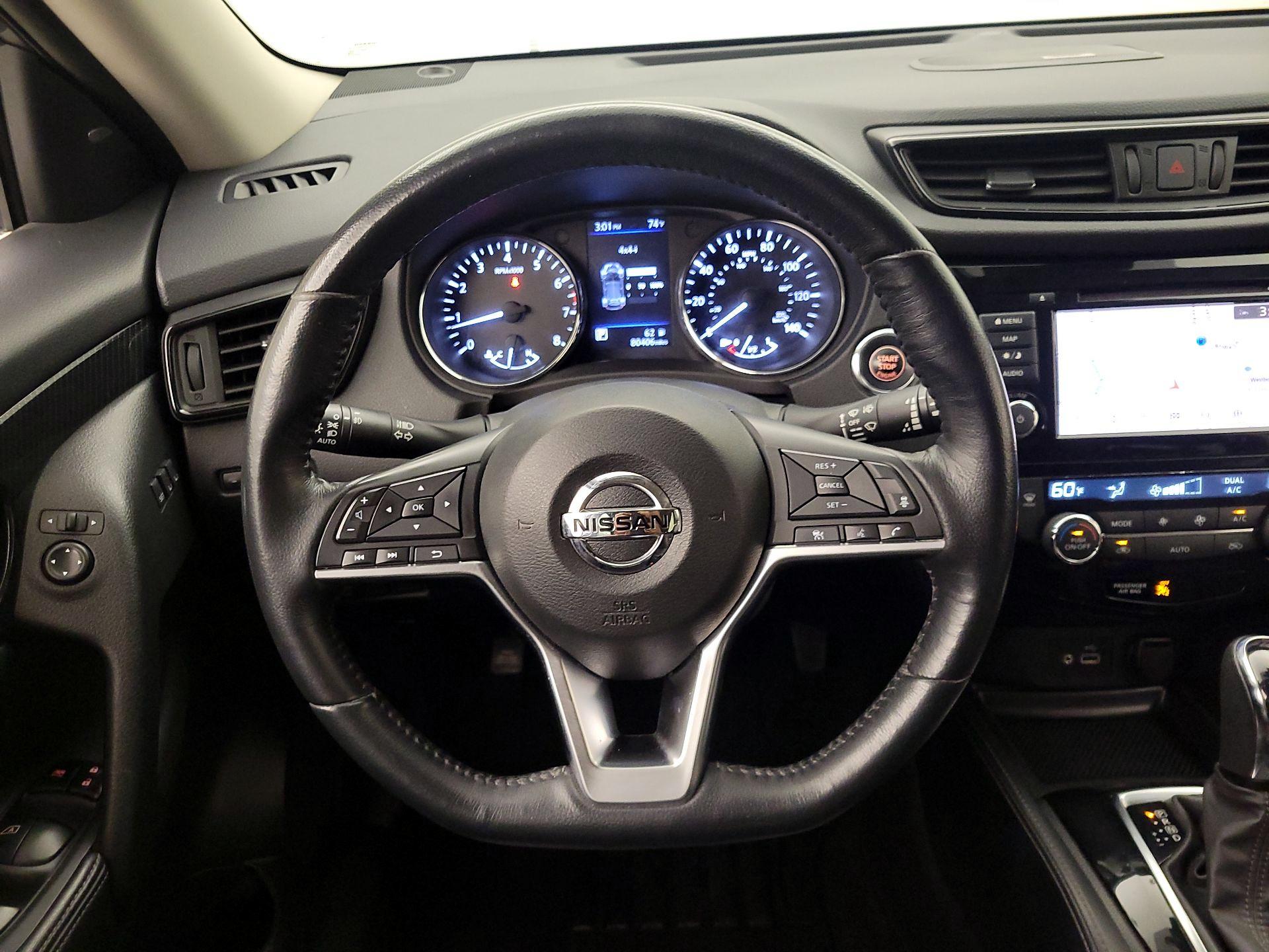 Thumbnail: 2018 Nissan Rogue - 10