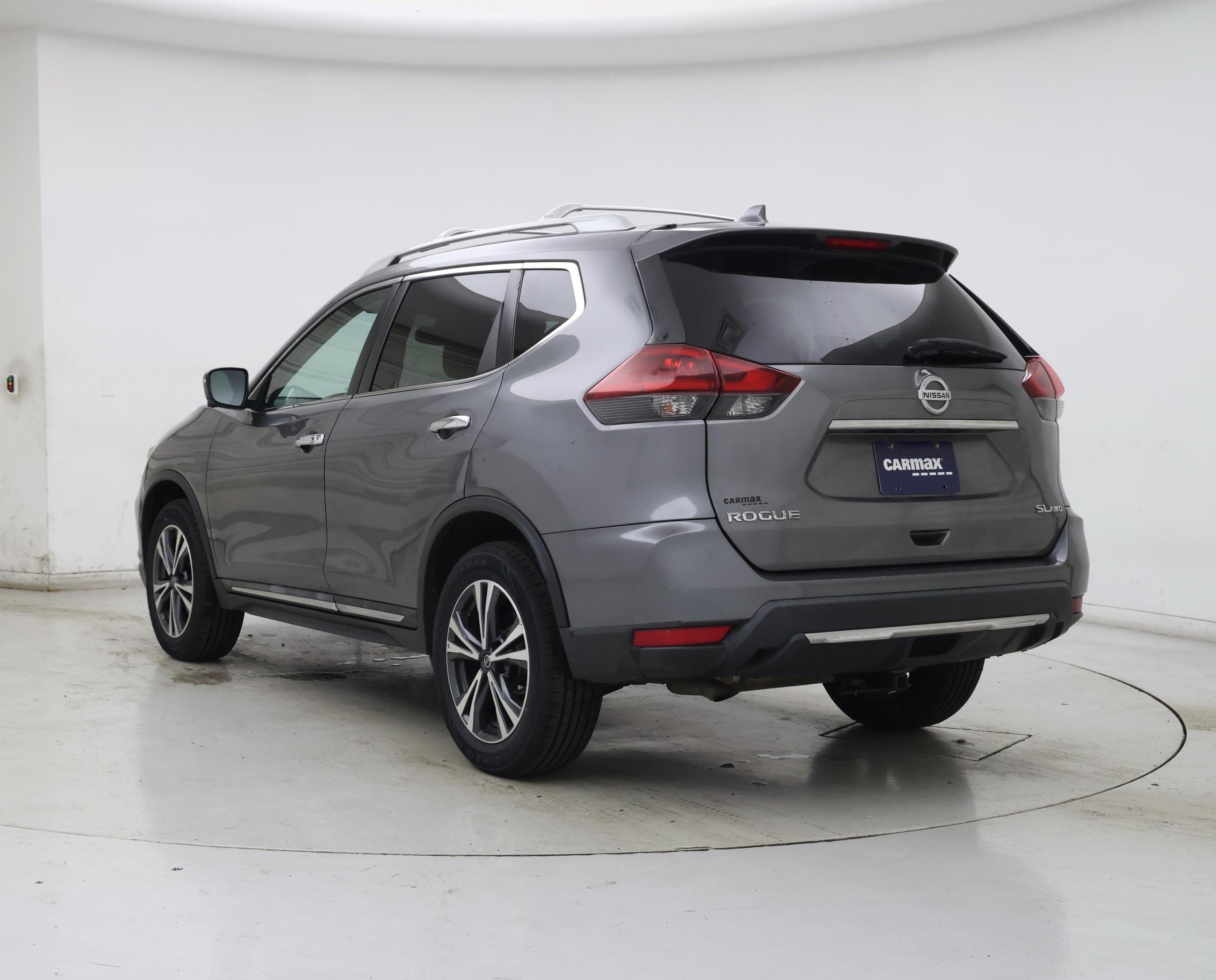Thumbnail: 2018 Nissan Rogue - 3