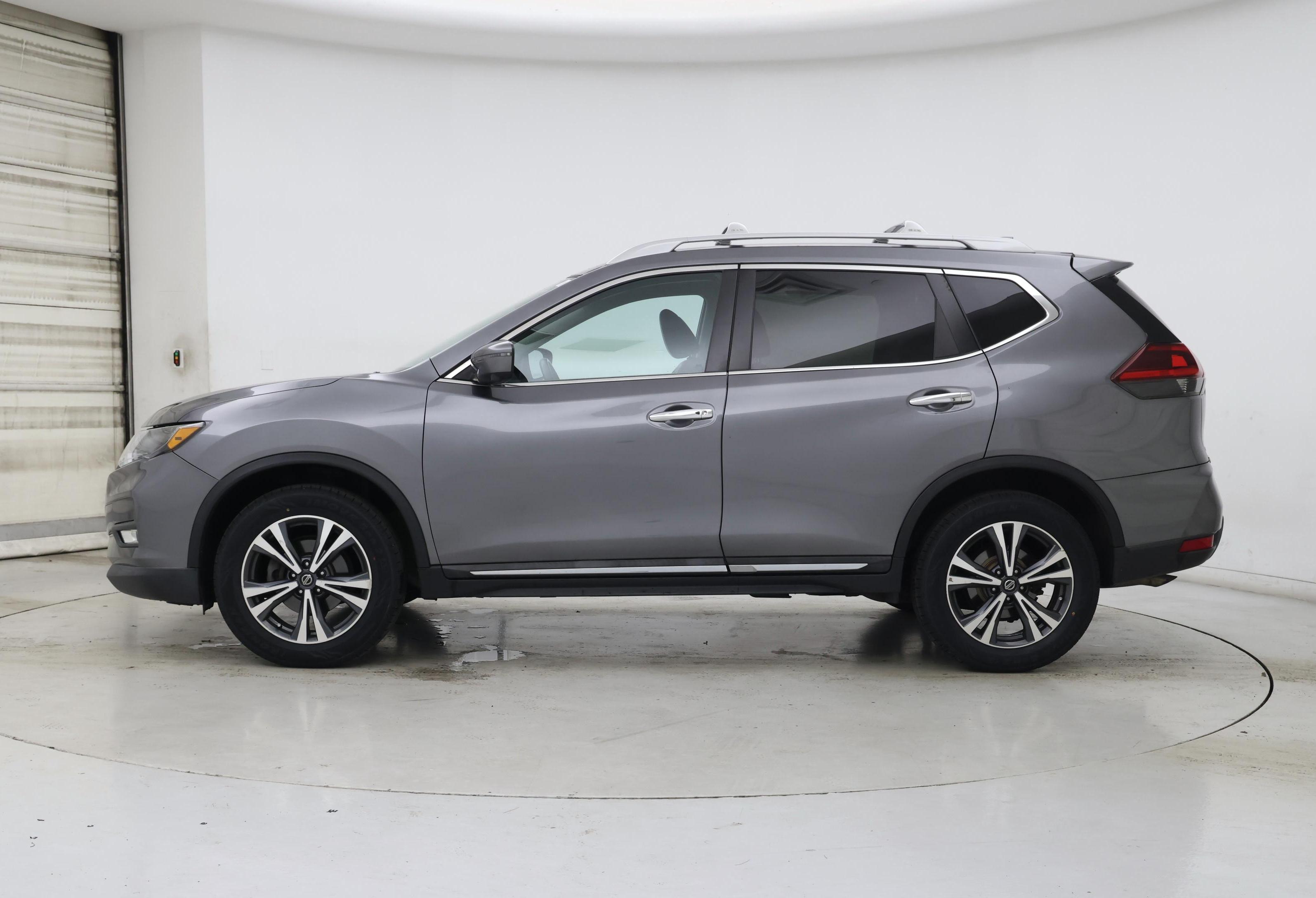 Thumbnail: 2018 Nissan Rogue - 4