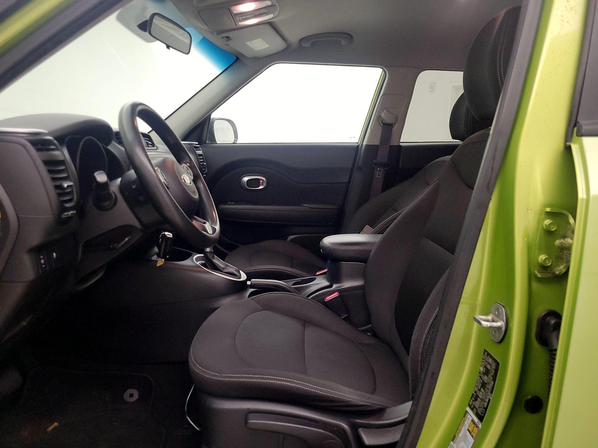 Thumbnail: 2015 Kia Soul - 11