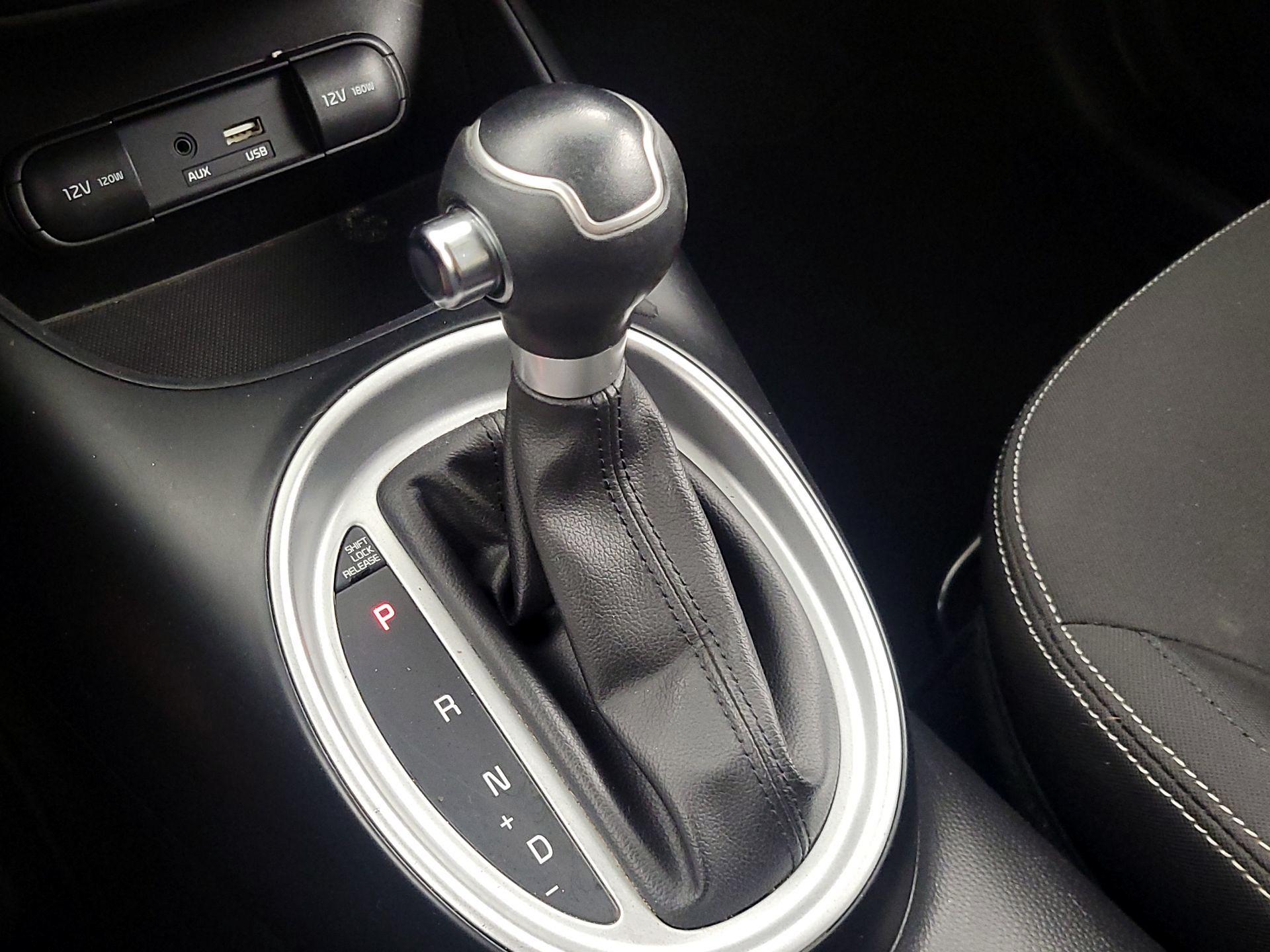 Thumbnail: 2015 Kia Soul - 16