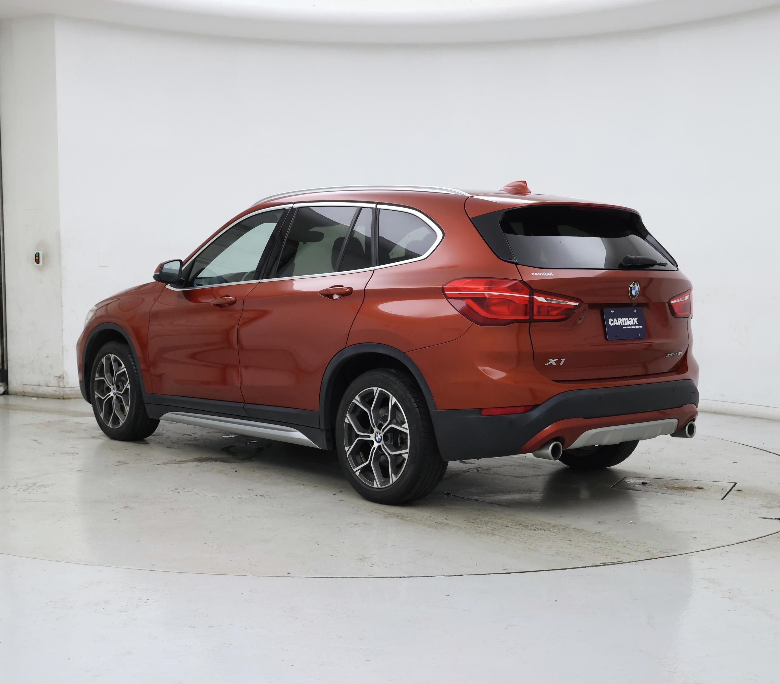 Thumbnail: 2020 BMW X1 - 2