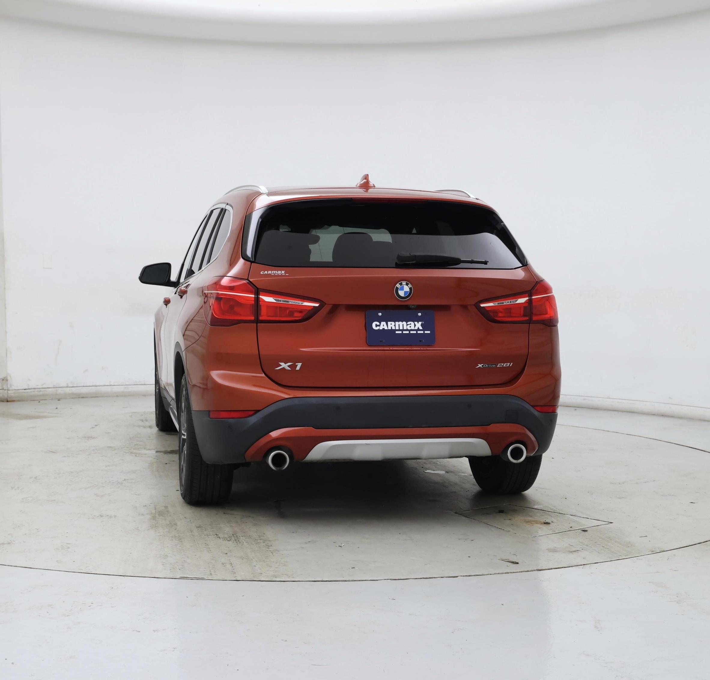 Thumbnail: 2020 BMW X1 - 6