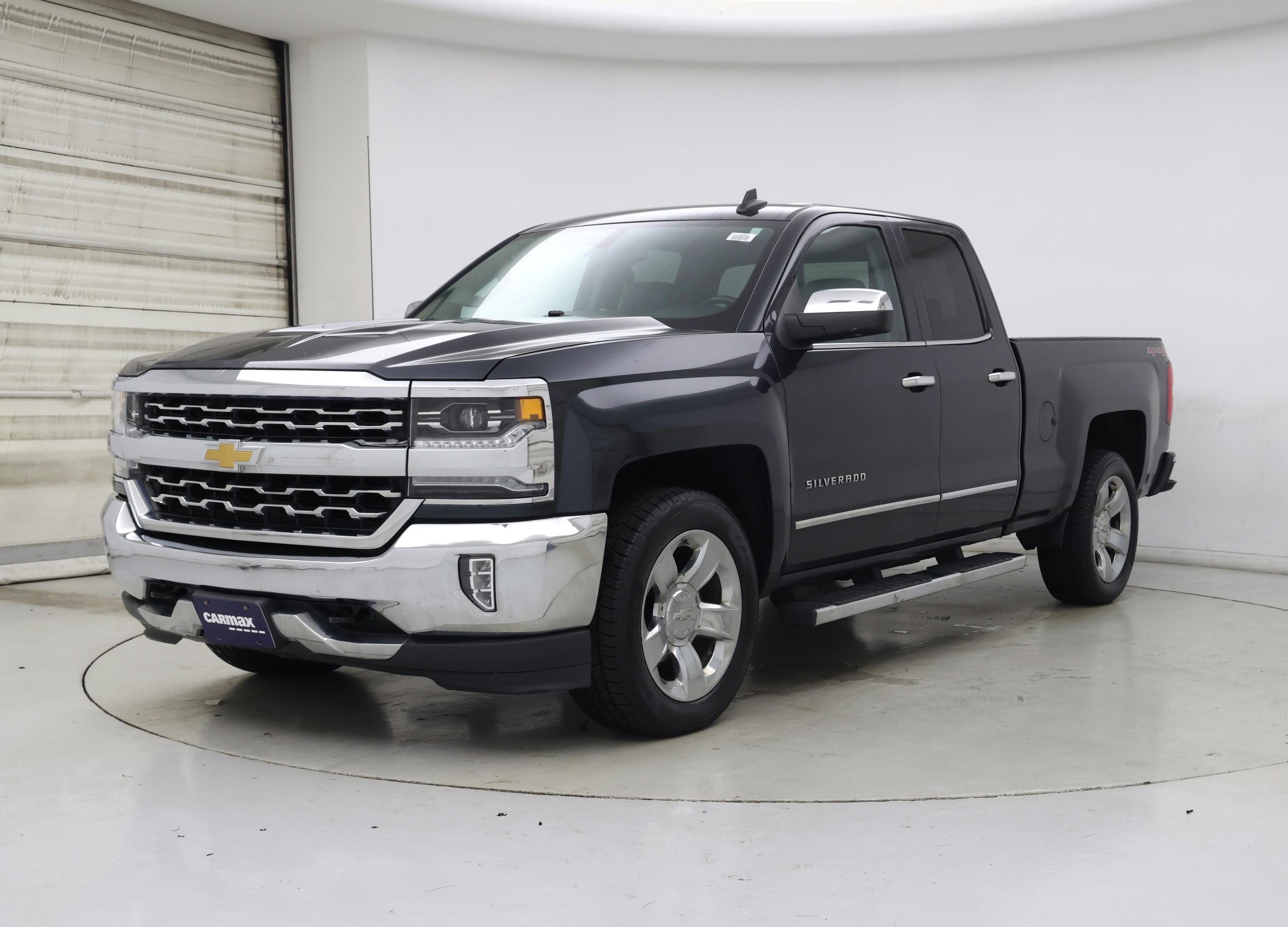 Thumbnail: 2017 Chevrolet Silverado 1500 - 4