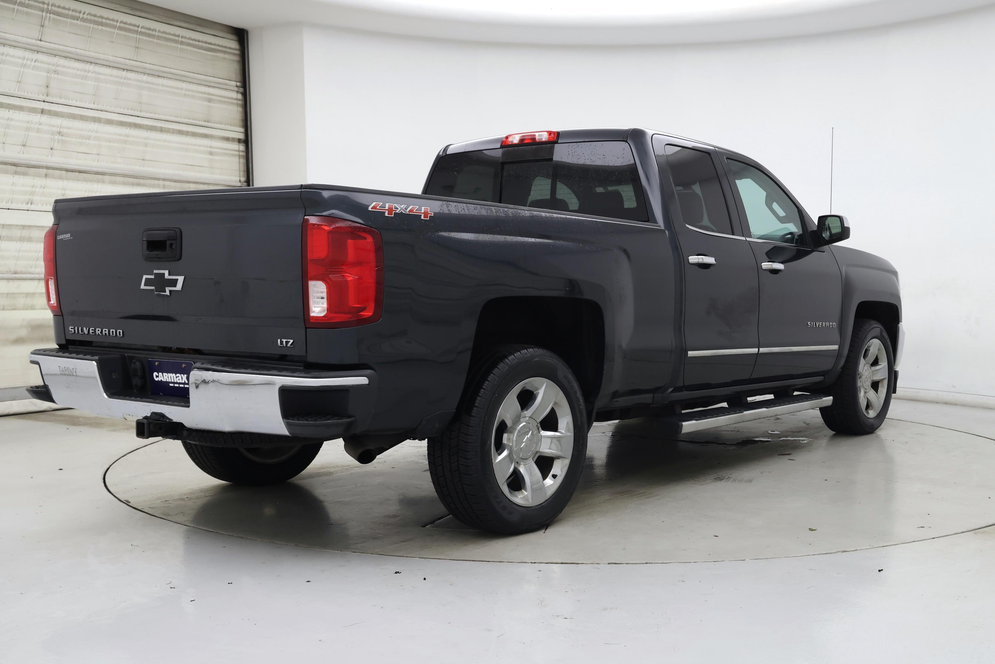 Thumbnail: 2017 Chevrolet Silverado 1500 - 8