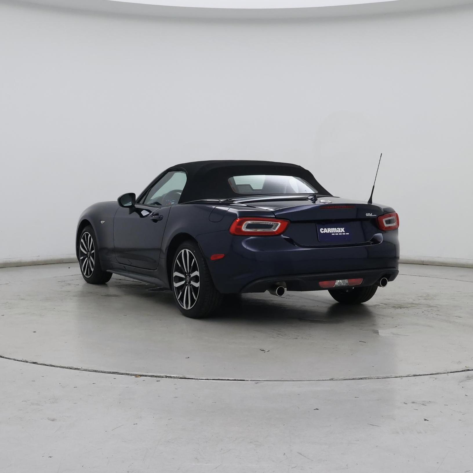 Thumbnail: 2020 Fiat 124 Spider - 2