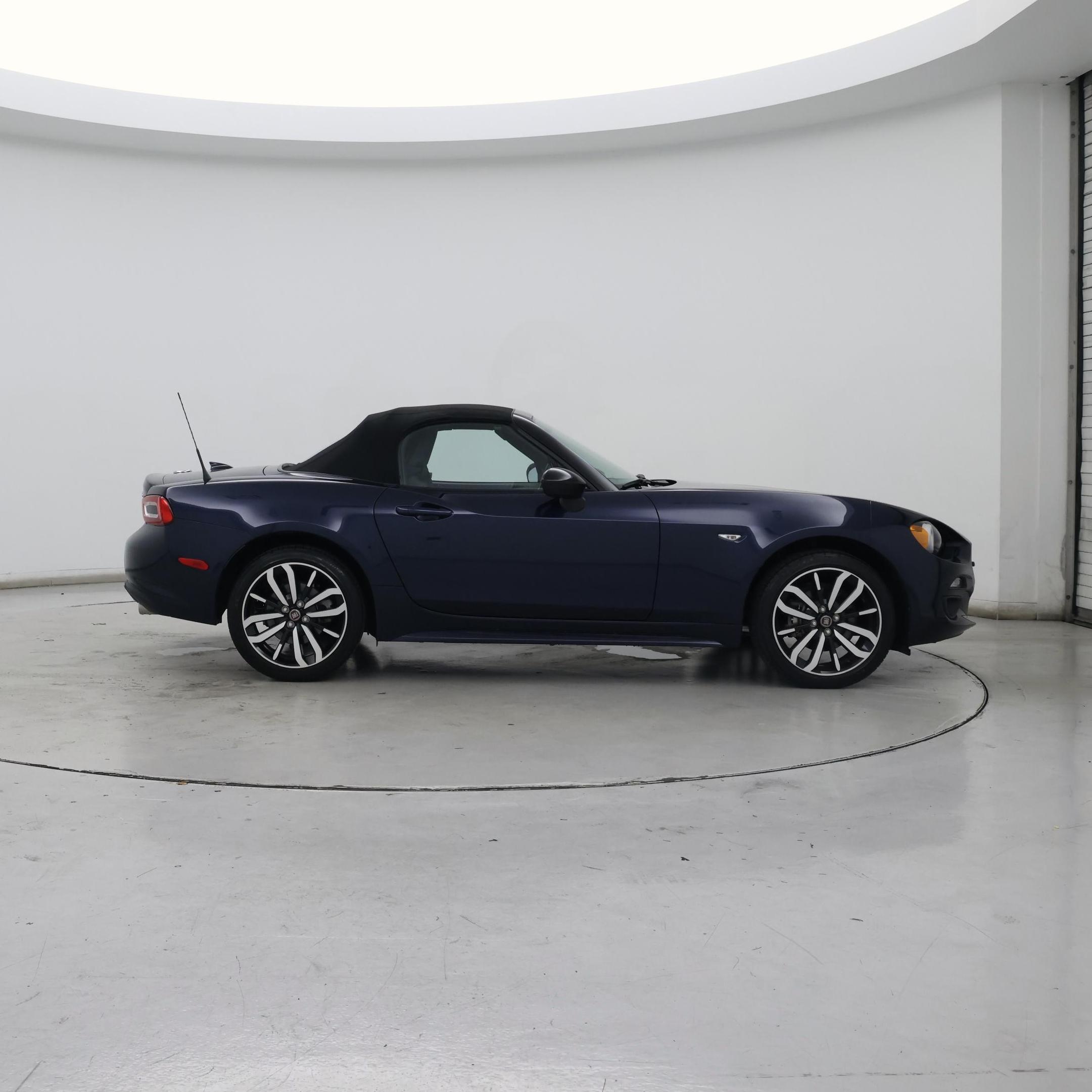 Thumbnail: 2020 Fiat 124 Spider - 7