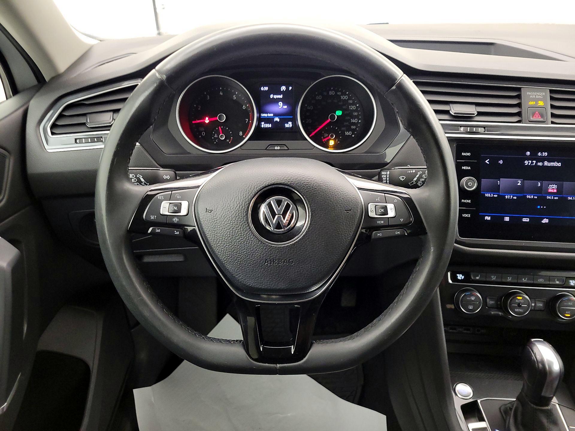 Thumbnail: 2020 Volkswagen Tiguan - 10