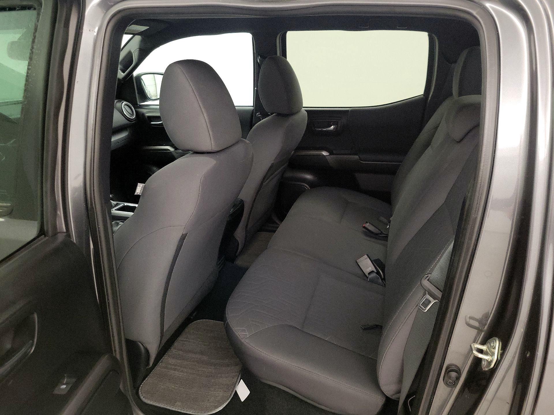 Thumbnail: 2019 Toyota Tacoma - 19