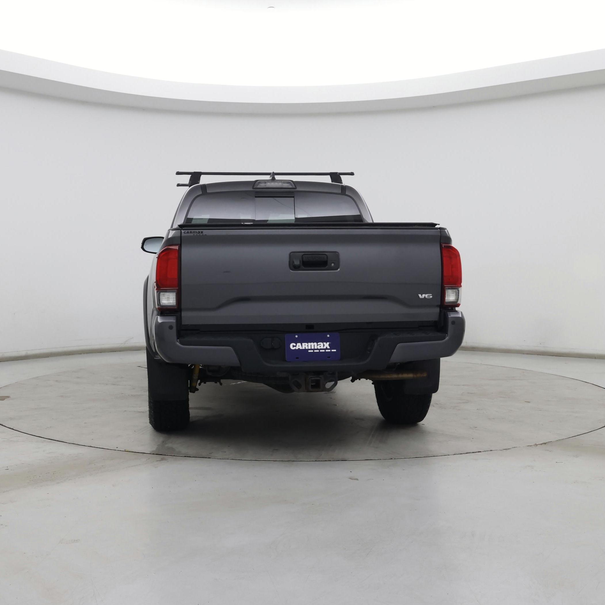 Thumbnail: 2019 Toyota Tacoma - 6